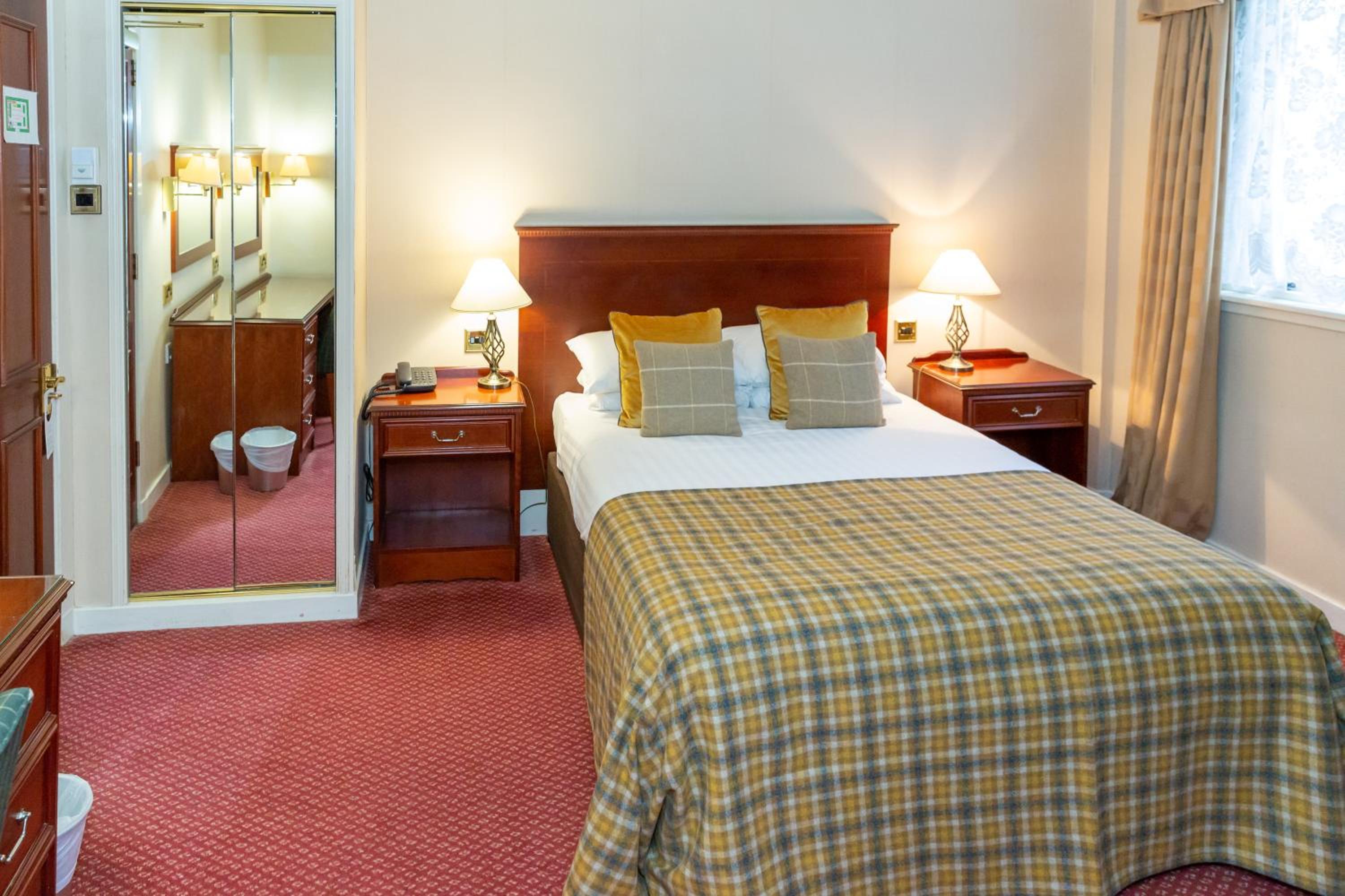 Classic Double Room - Photo 4