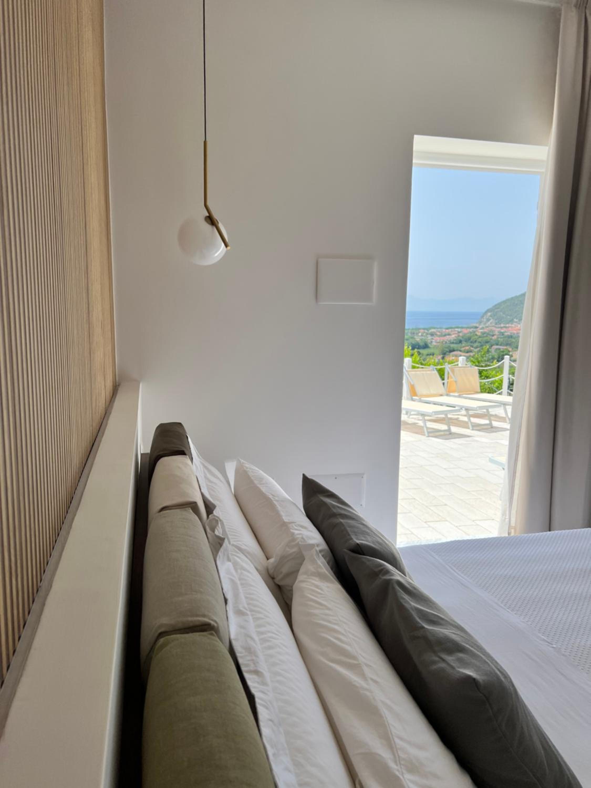 Junior Suite with Sea View - Photo 14