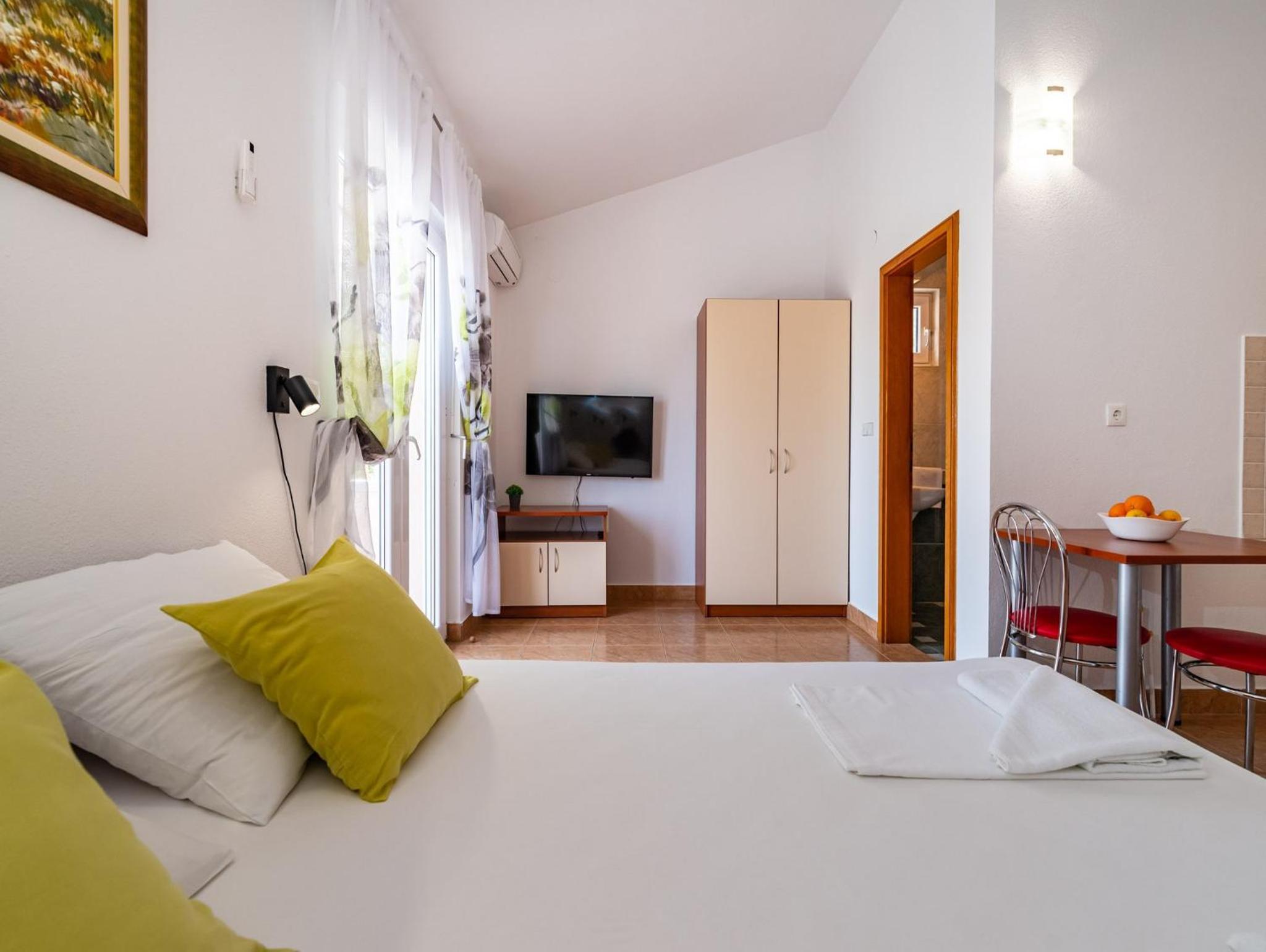 Studio With Balcony And Sea View (2 Adults)