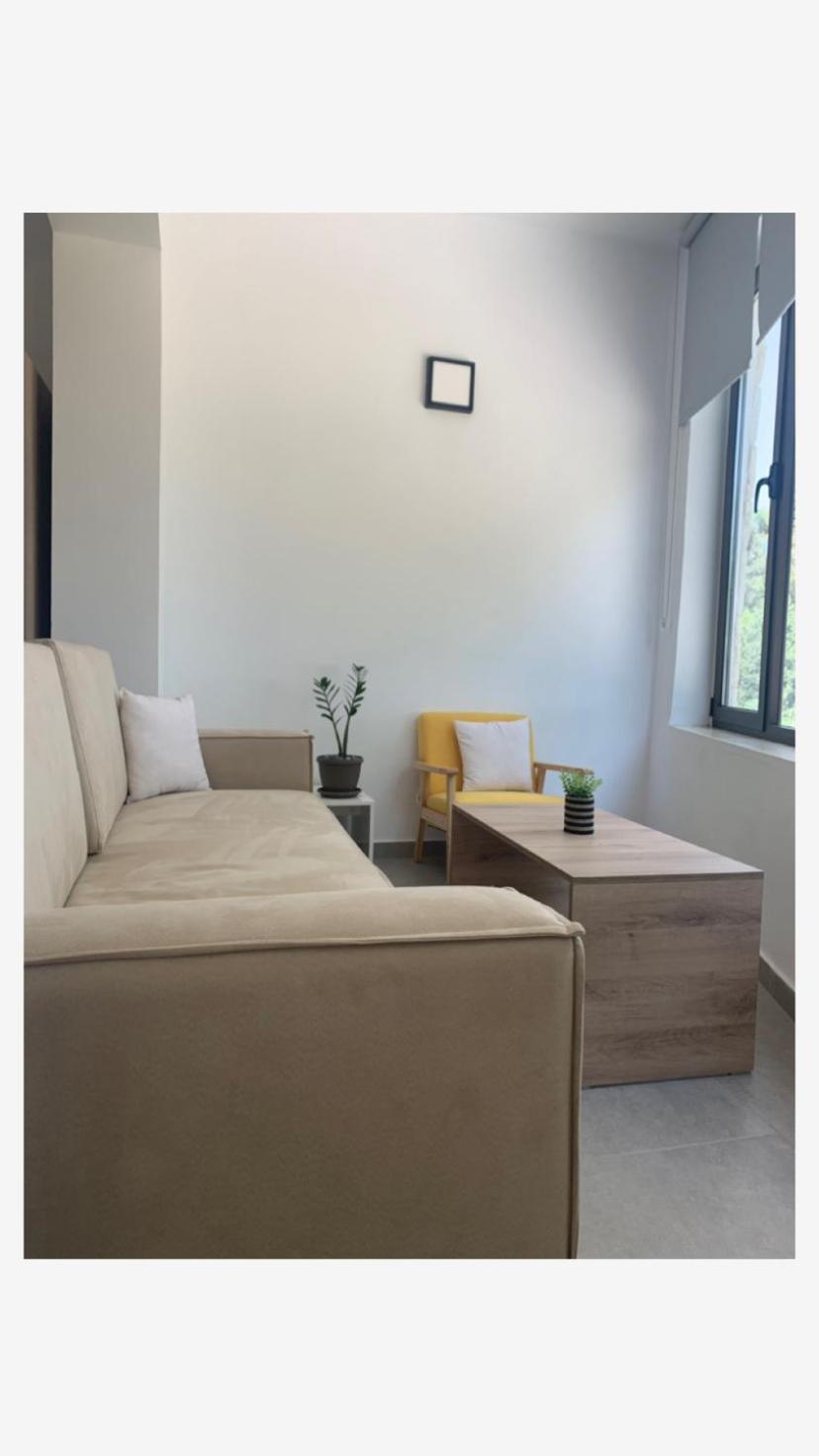 Studio Apartment photo 1