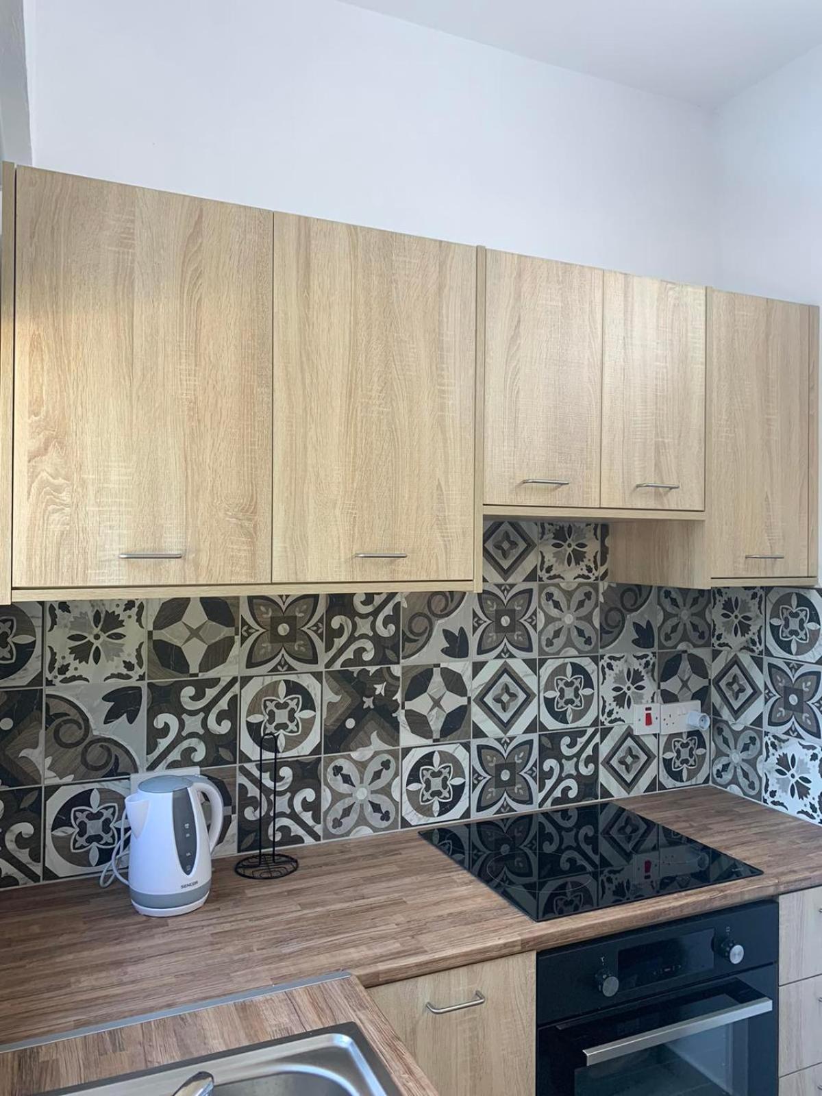 Studio Apartment photo 3