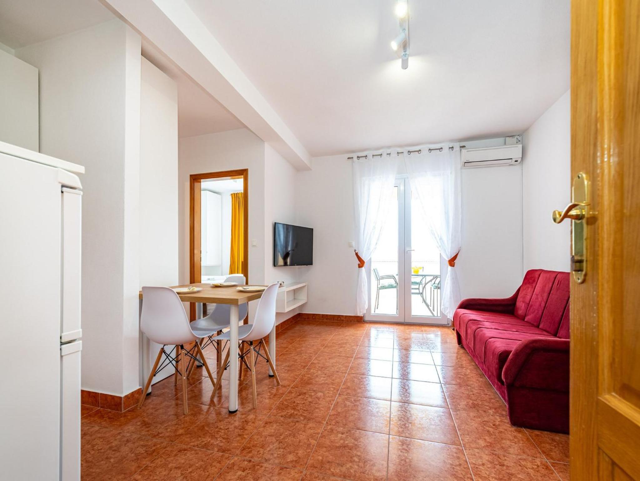 One Bedroom Apartment With Balcony And Sea View