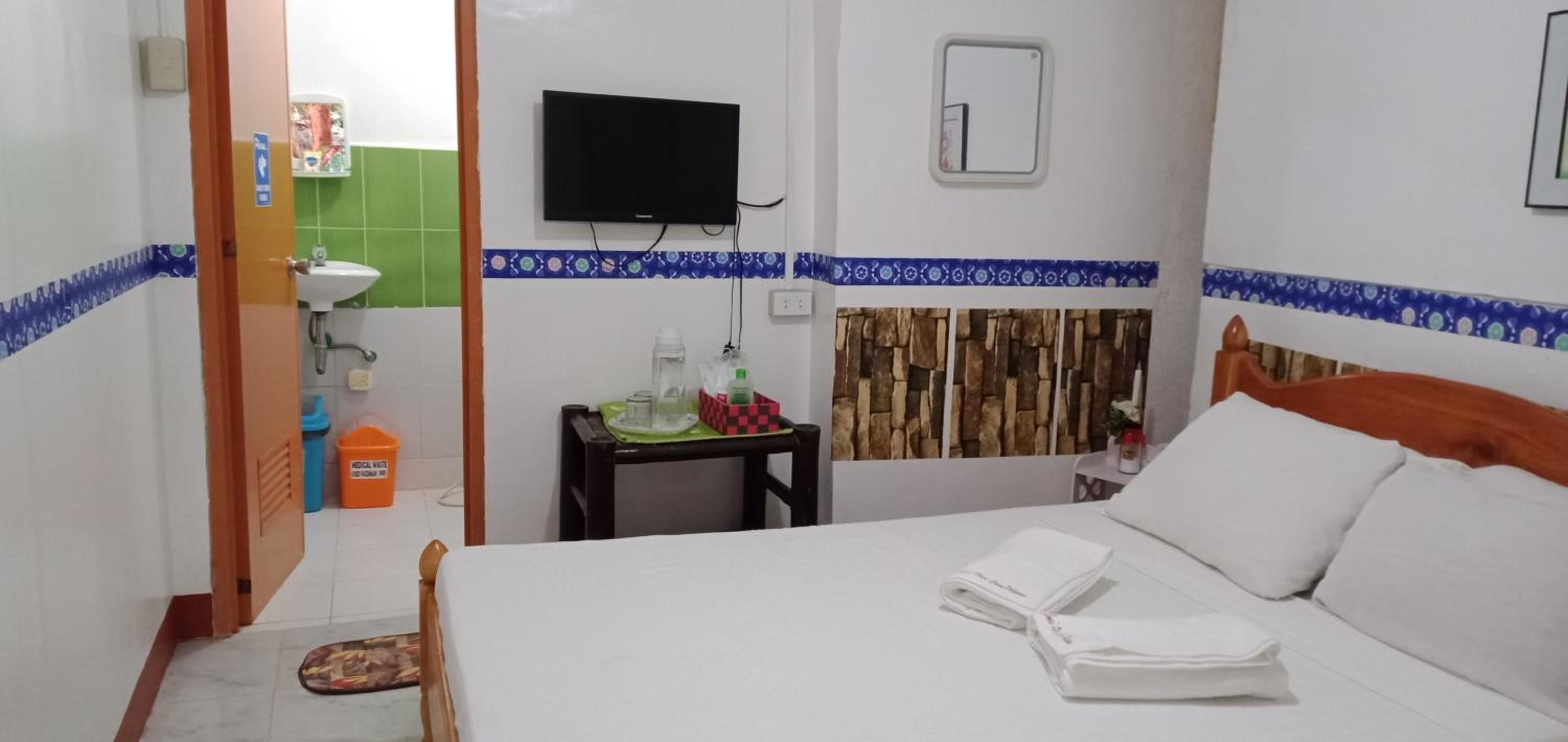 Deluxe Double or Twin Room photo 1
