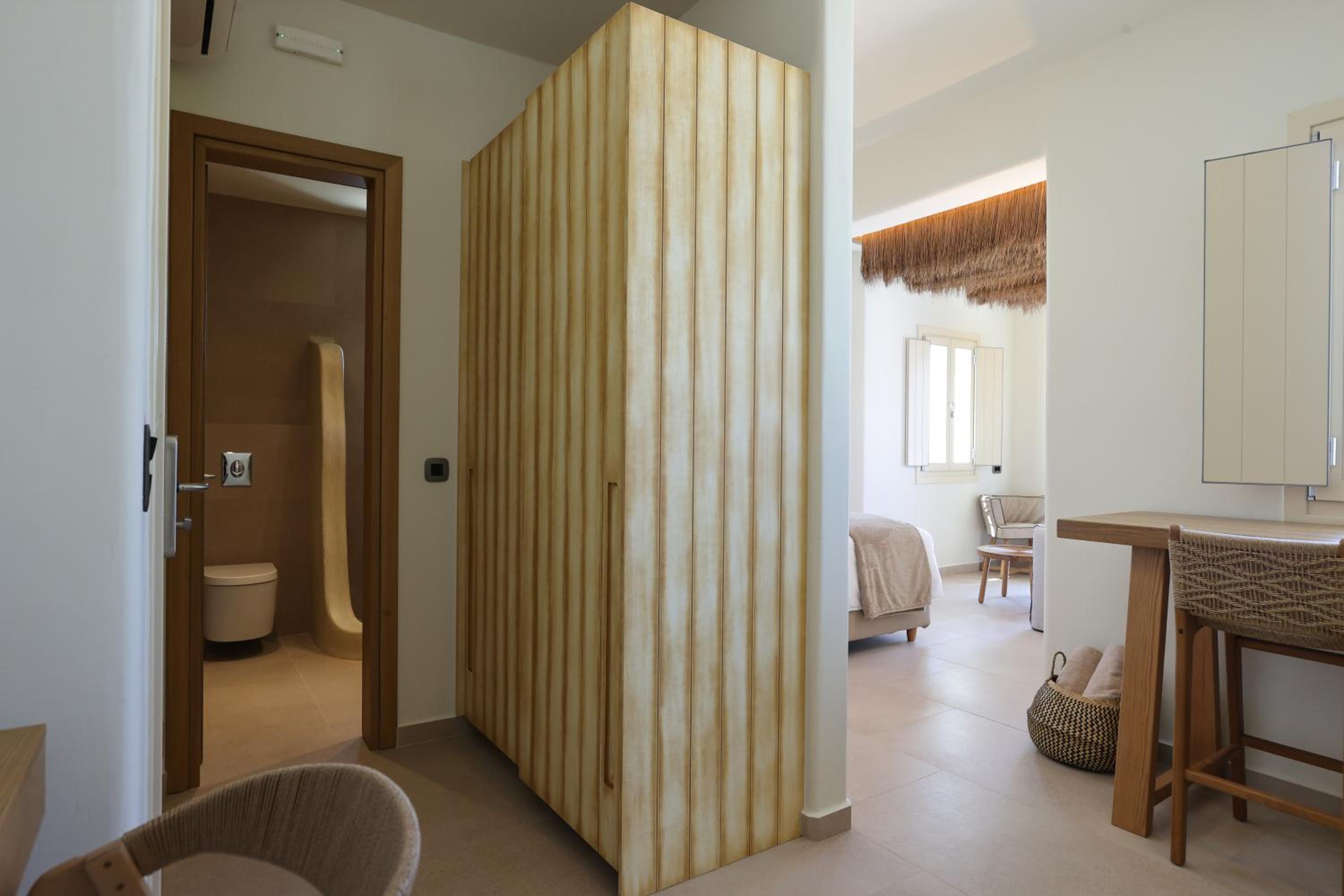 Superior Suite - Photo 4