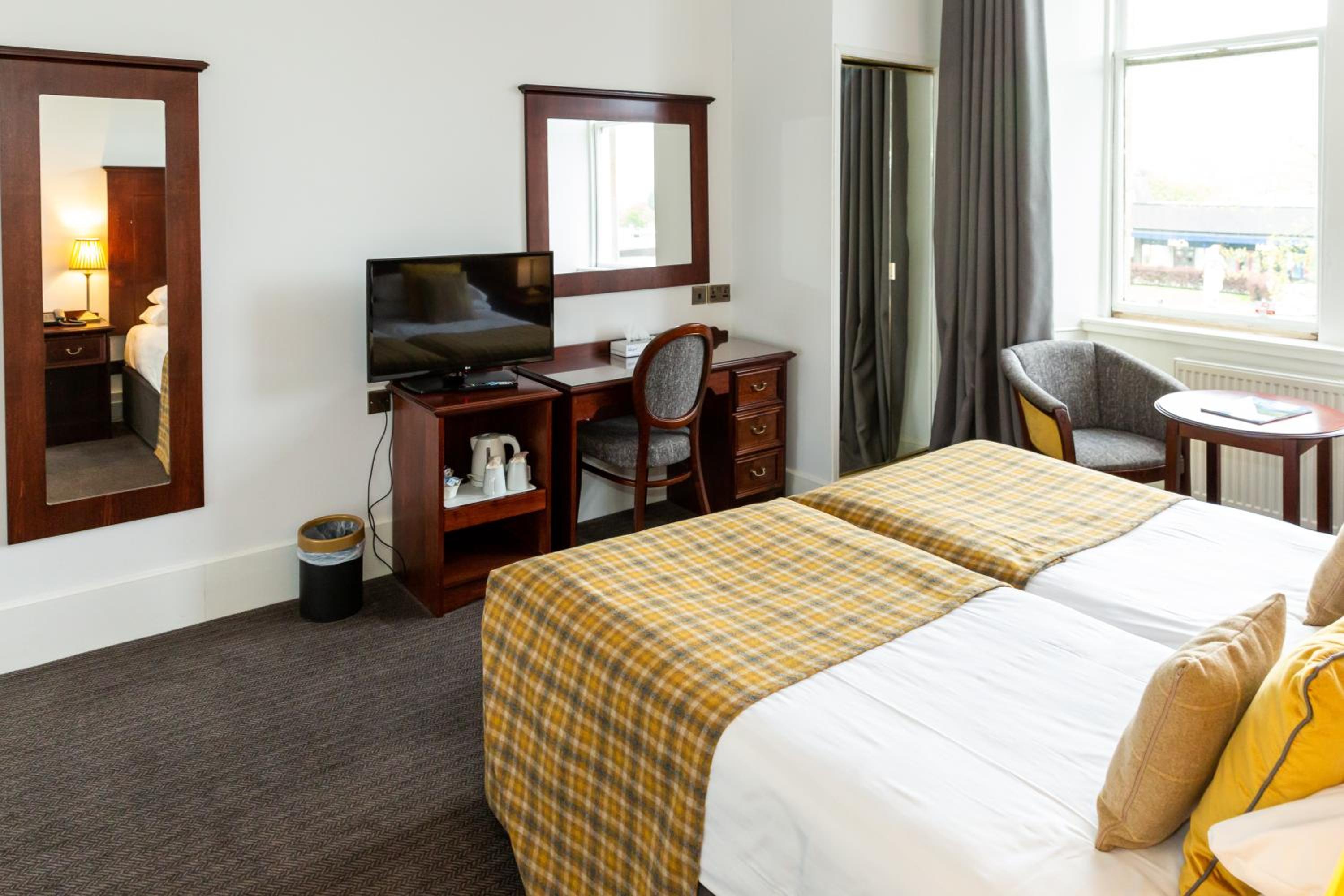 Superior Twin Room - Photo 14
