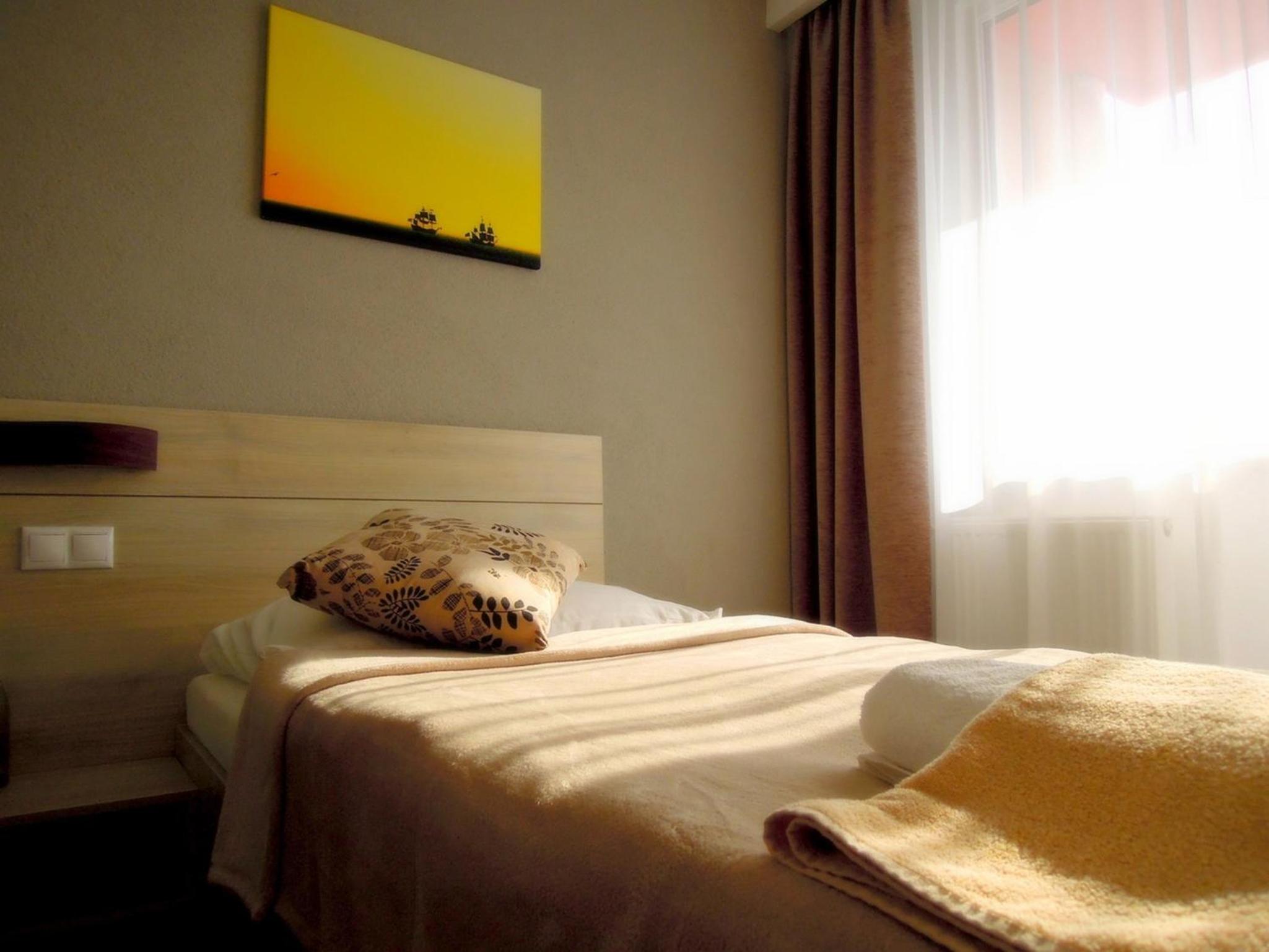 Single Room photo 3