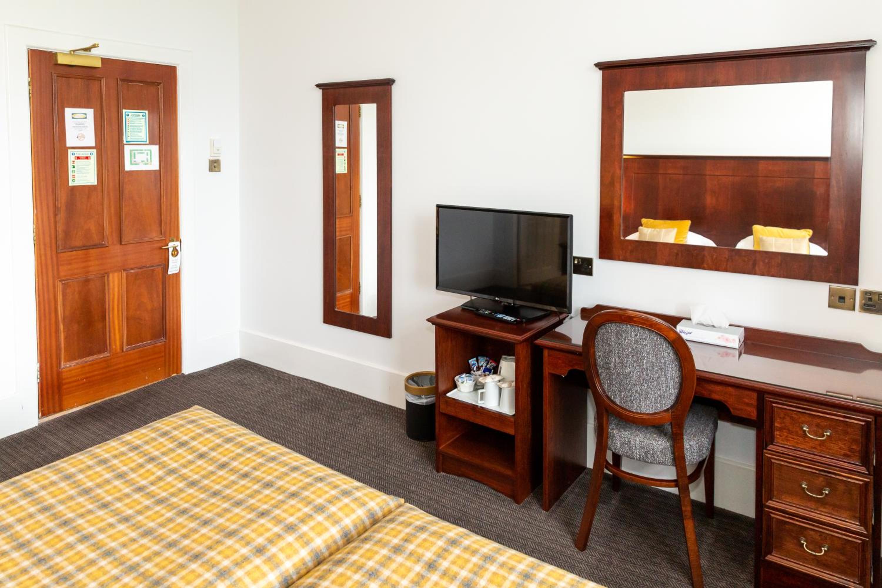 Superior Twin Room - Photo 7