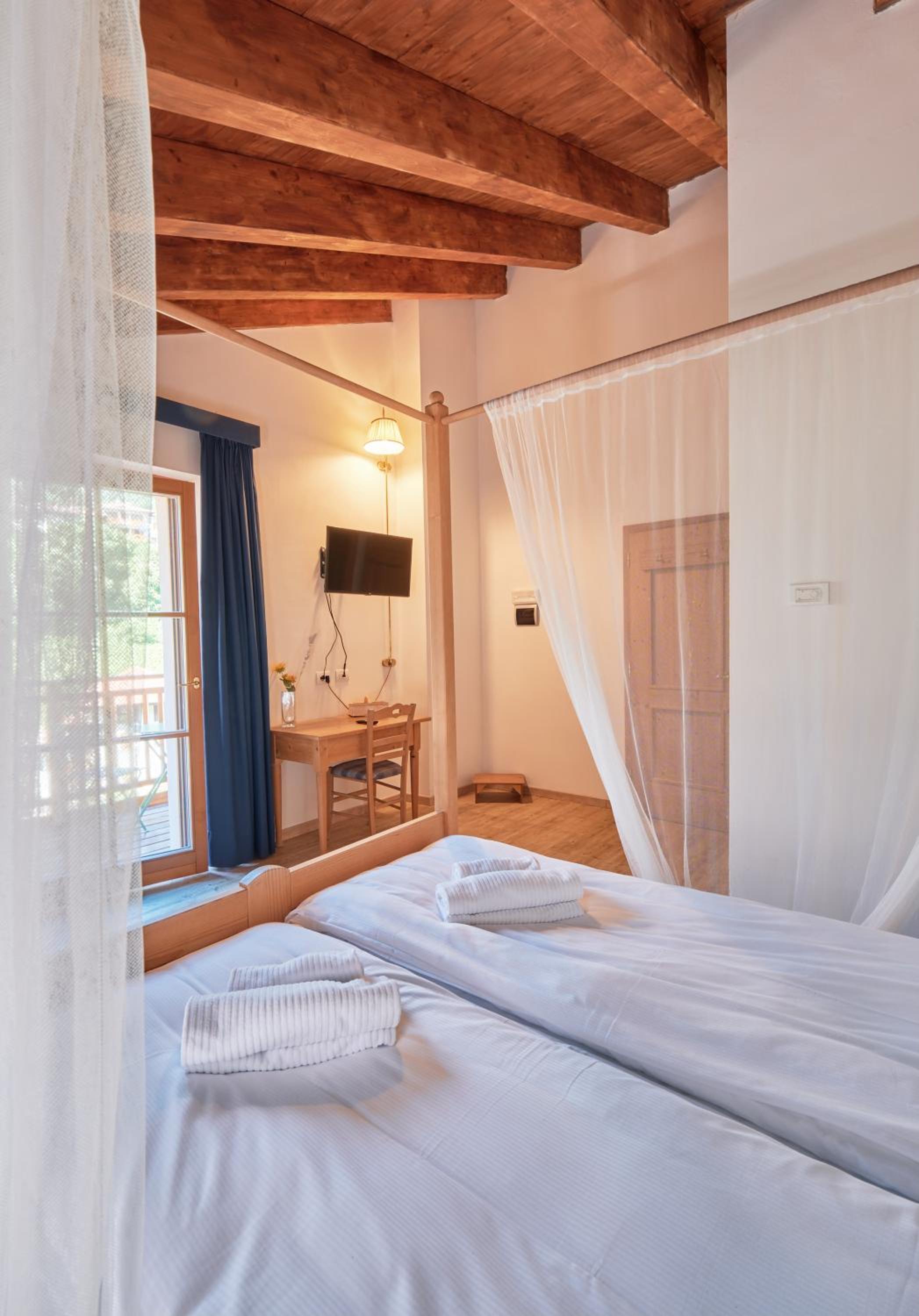 King Room with Balcony photo 2