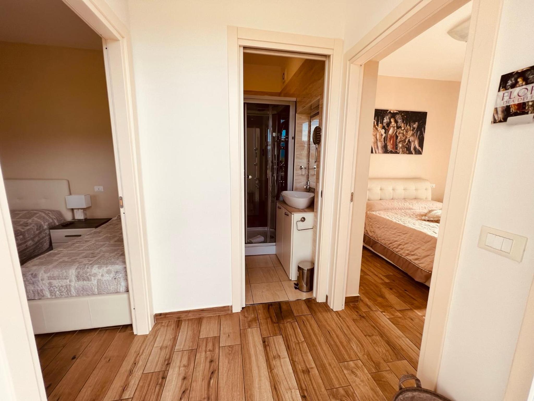 Quadruple Room - Photo 3