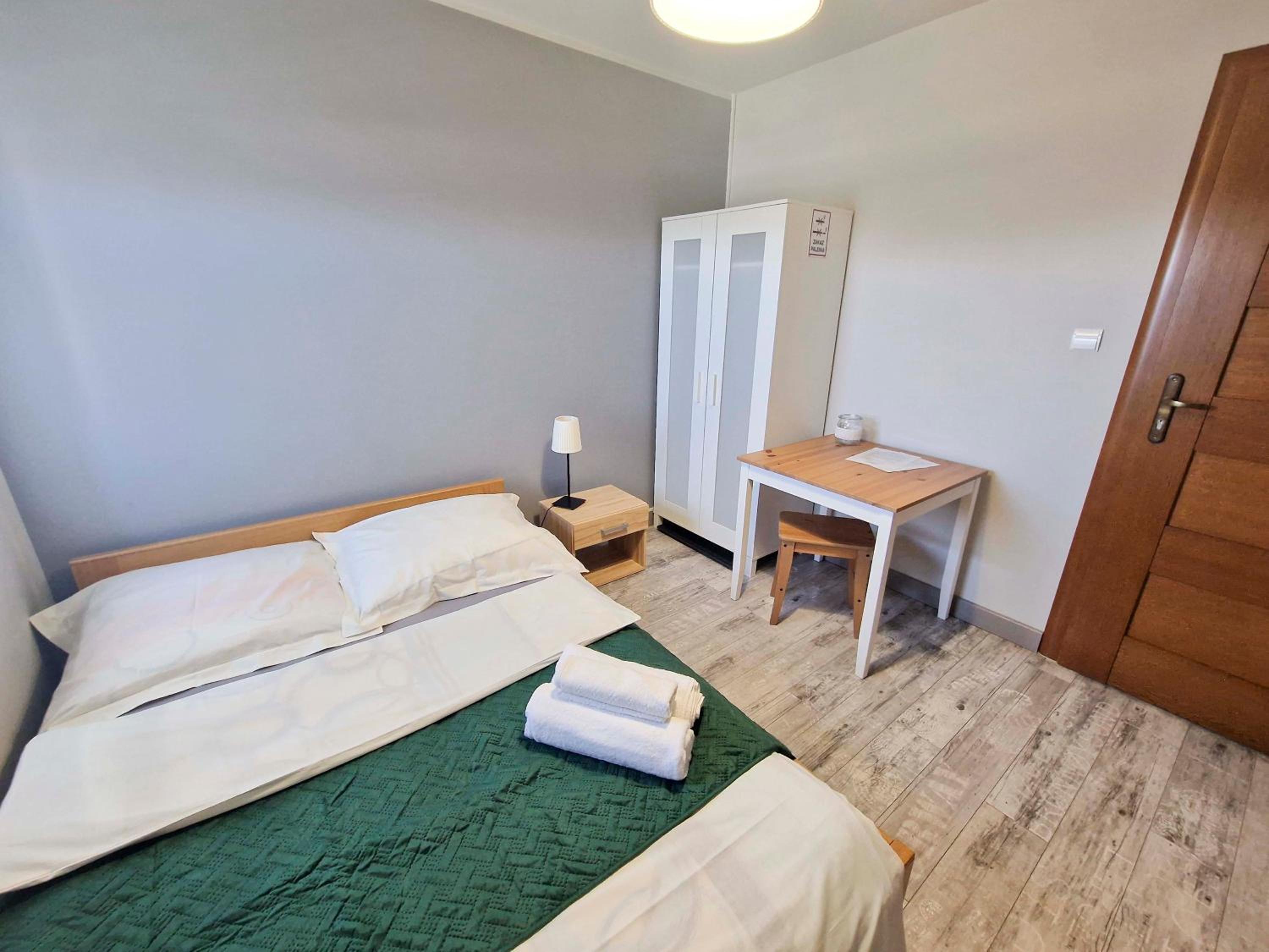 Double Room with Private Bathroom - Photo 3