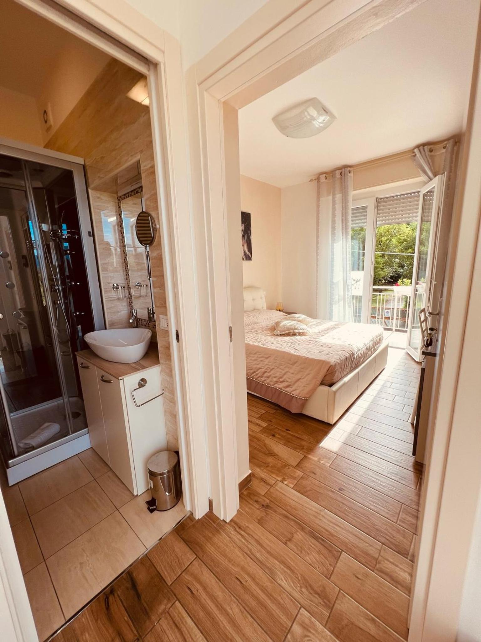 Quadruple Room - Photo 2