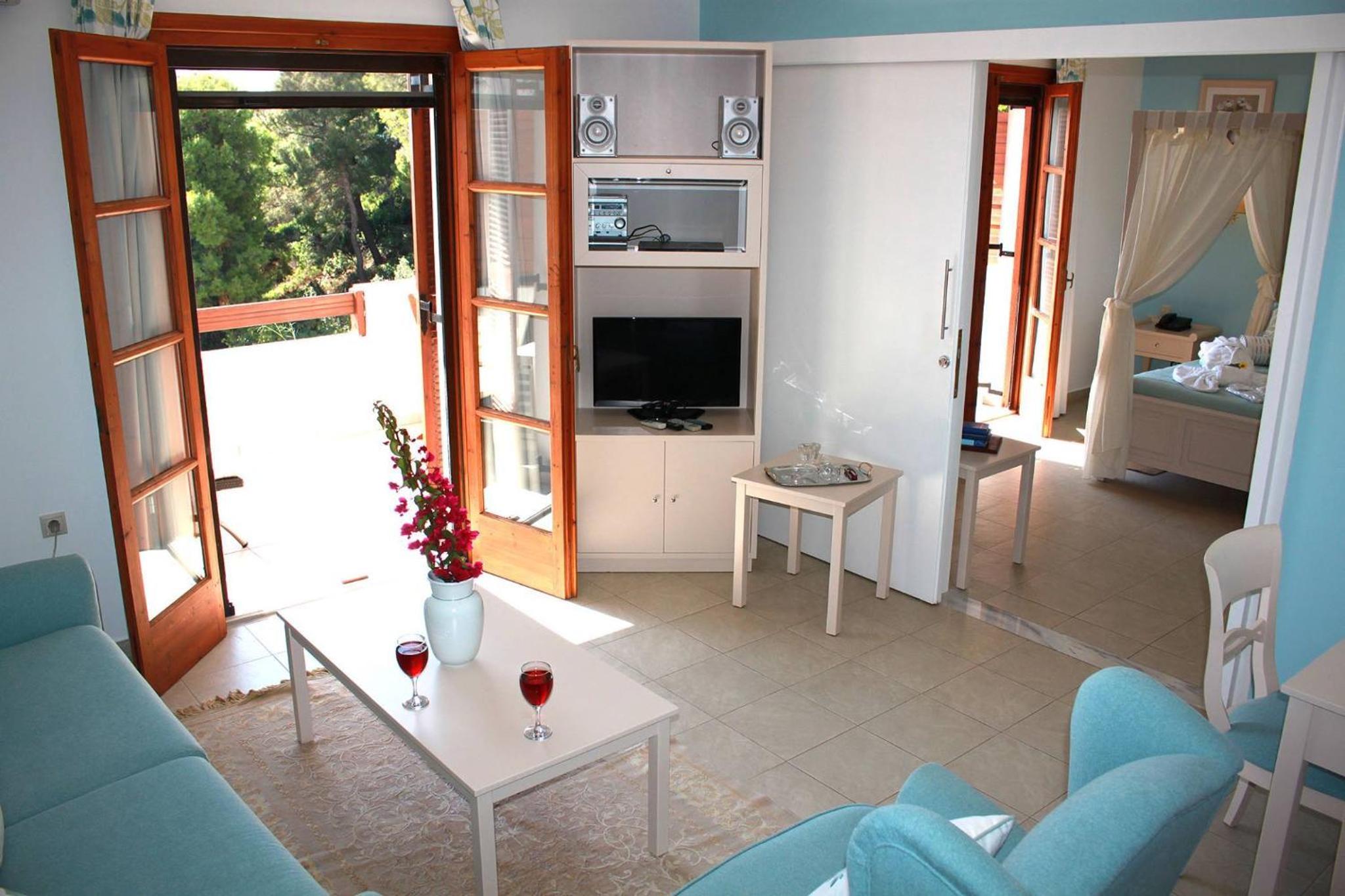 Superior Suite with Sea View photo 2