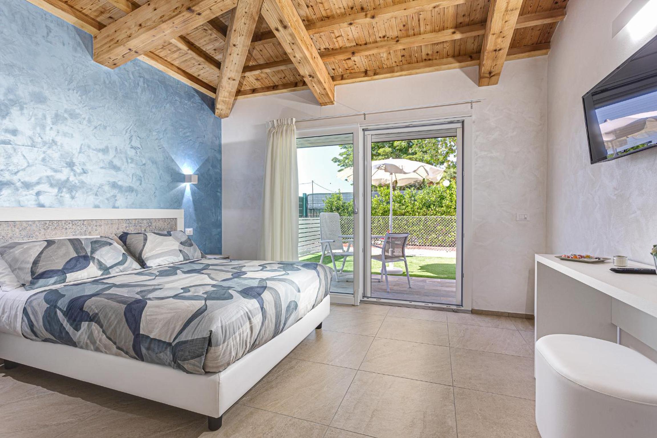 Double or Twin Room with Terrace photo 1
