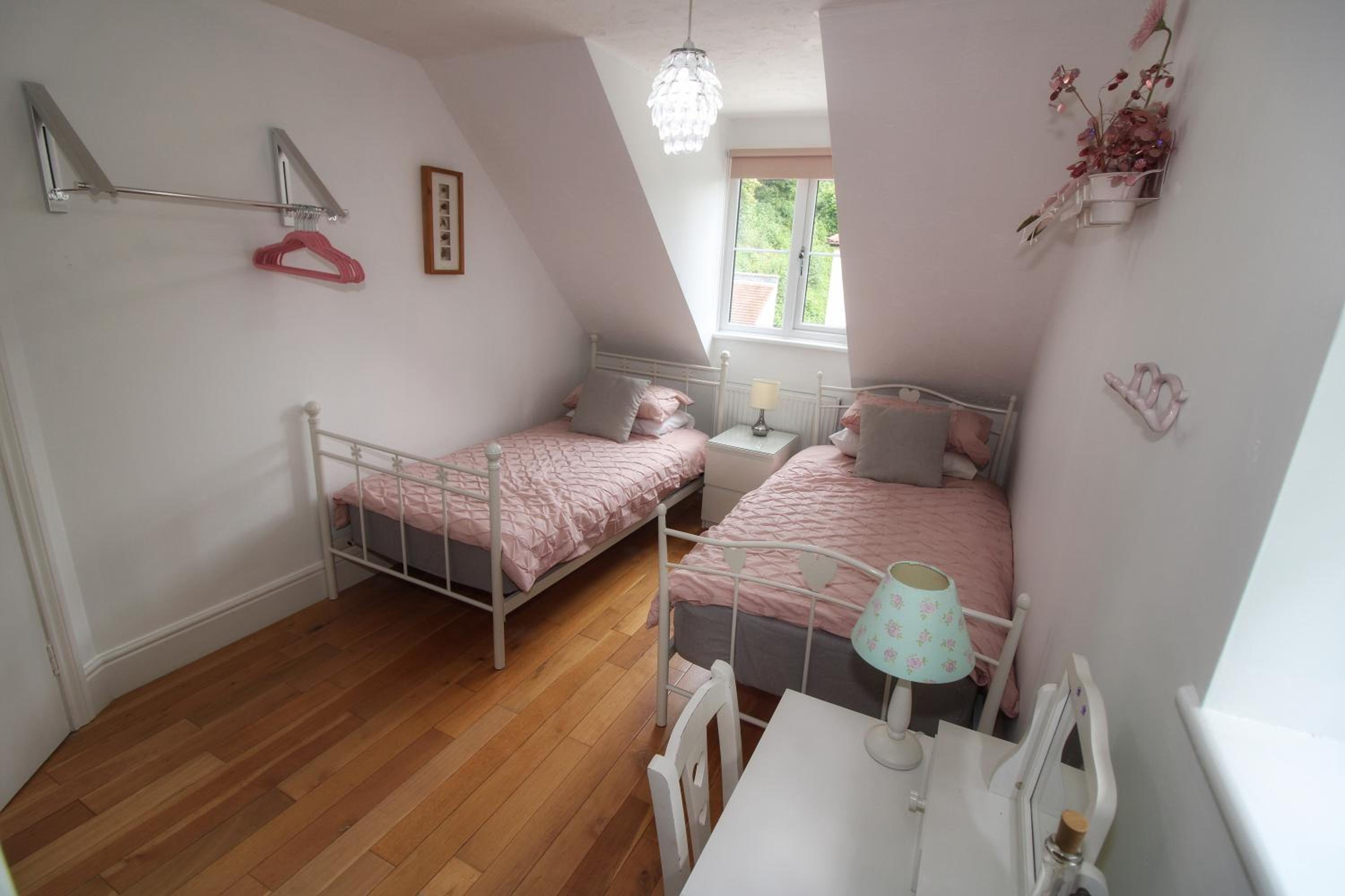 Four-Bedroom House photo 1