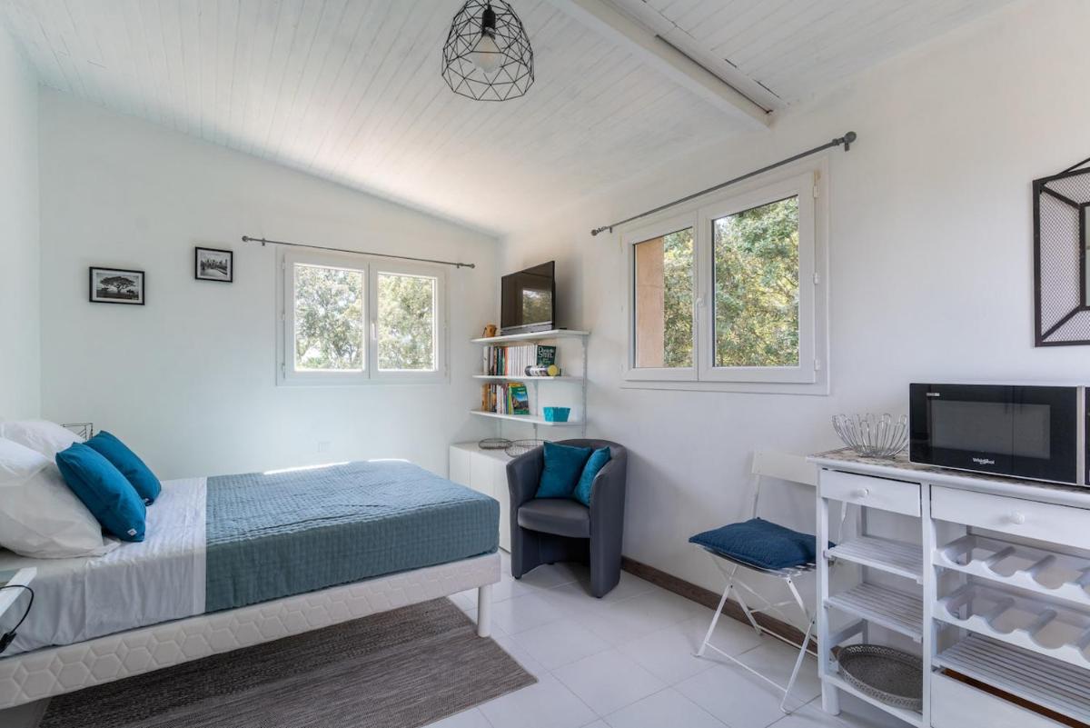 Studio with Sea View