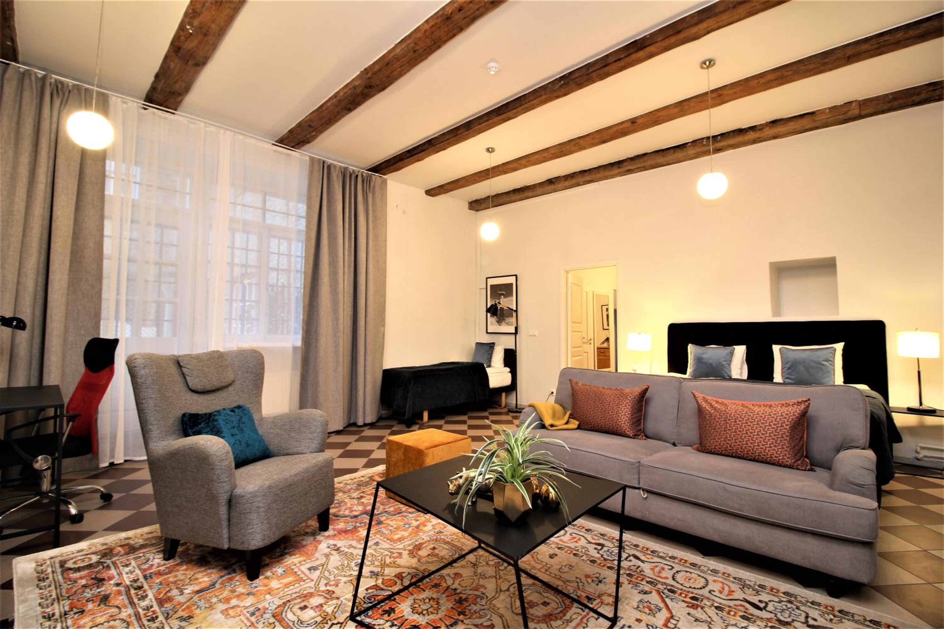 Studio Apartment