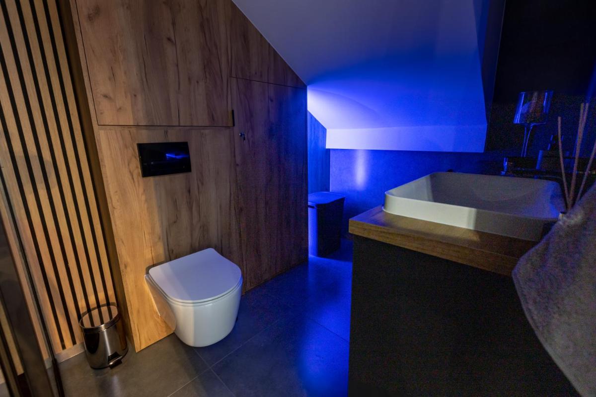 Deluxe Junior Suite photo 3