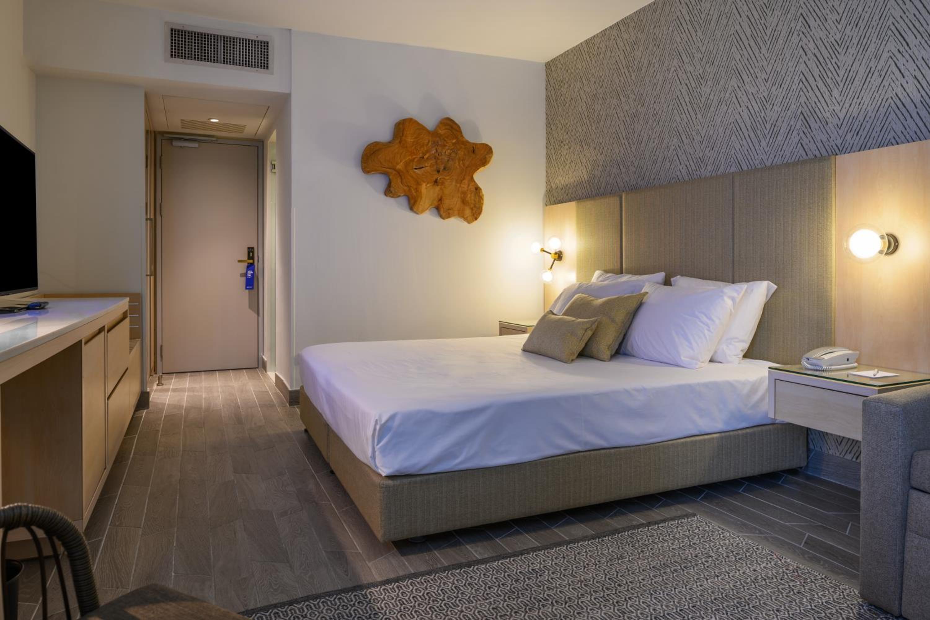 Marina View Room New - Photo 1