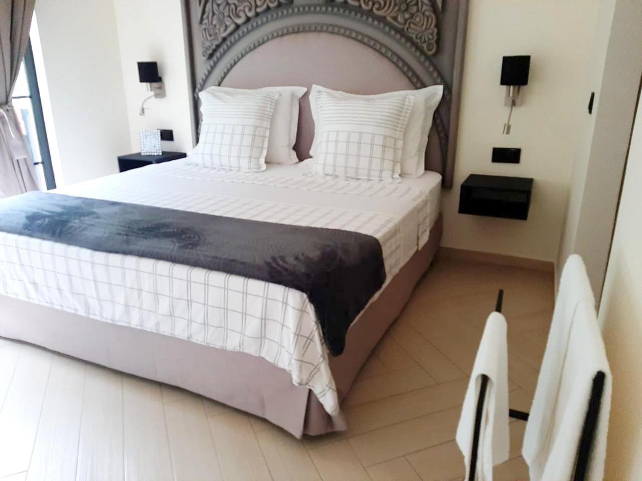Queen Suite