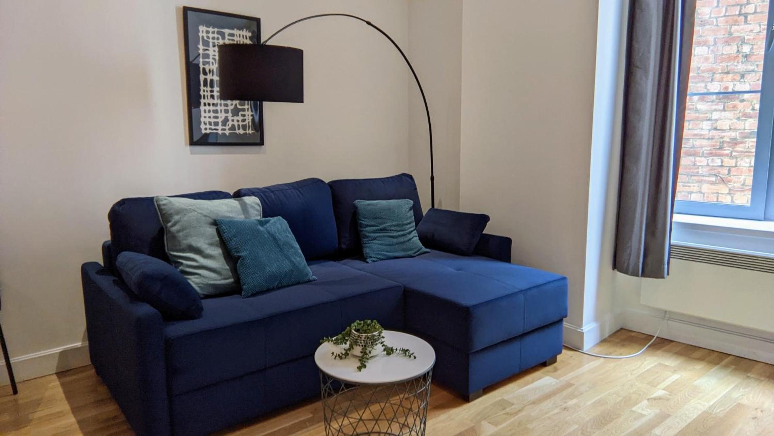 One-Bedroom Apartment - Photo 19