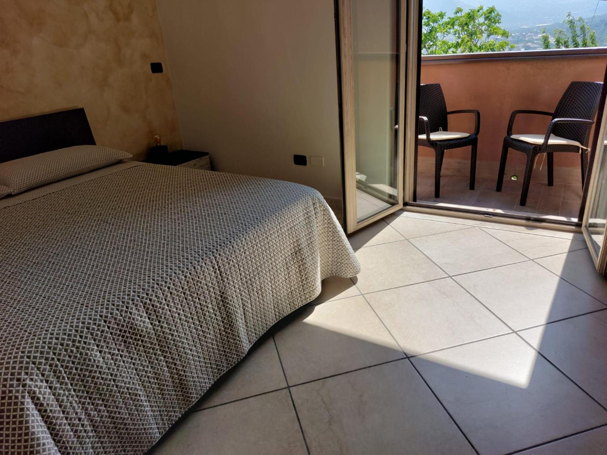 Double Room with Spa Bath photo 3