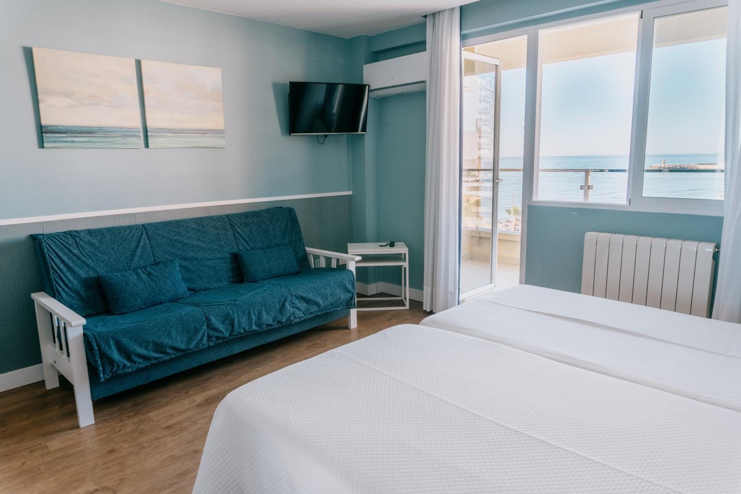 Double Room with Pool/ Sea View