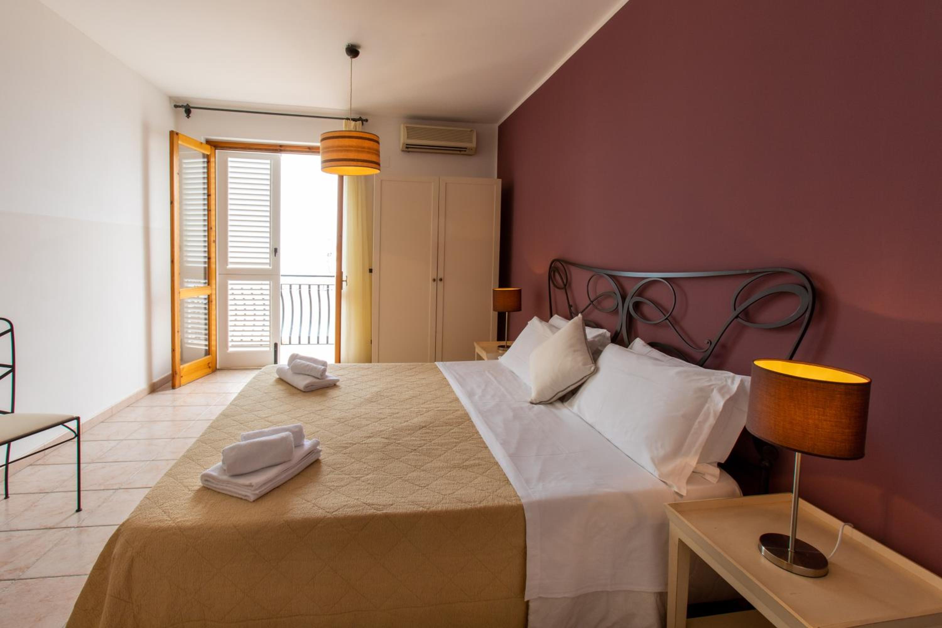Superior Double or Twin Room with Sea View - Photo 9