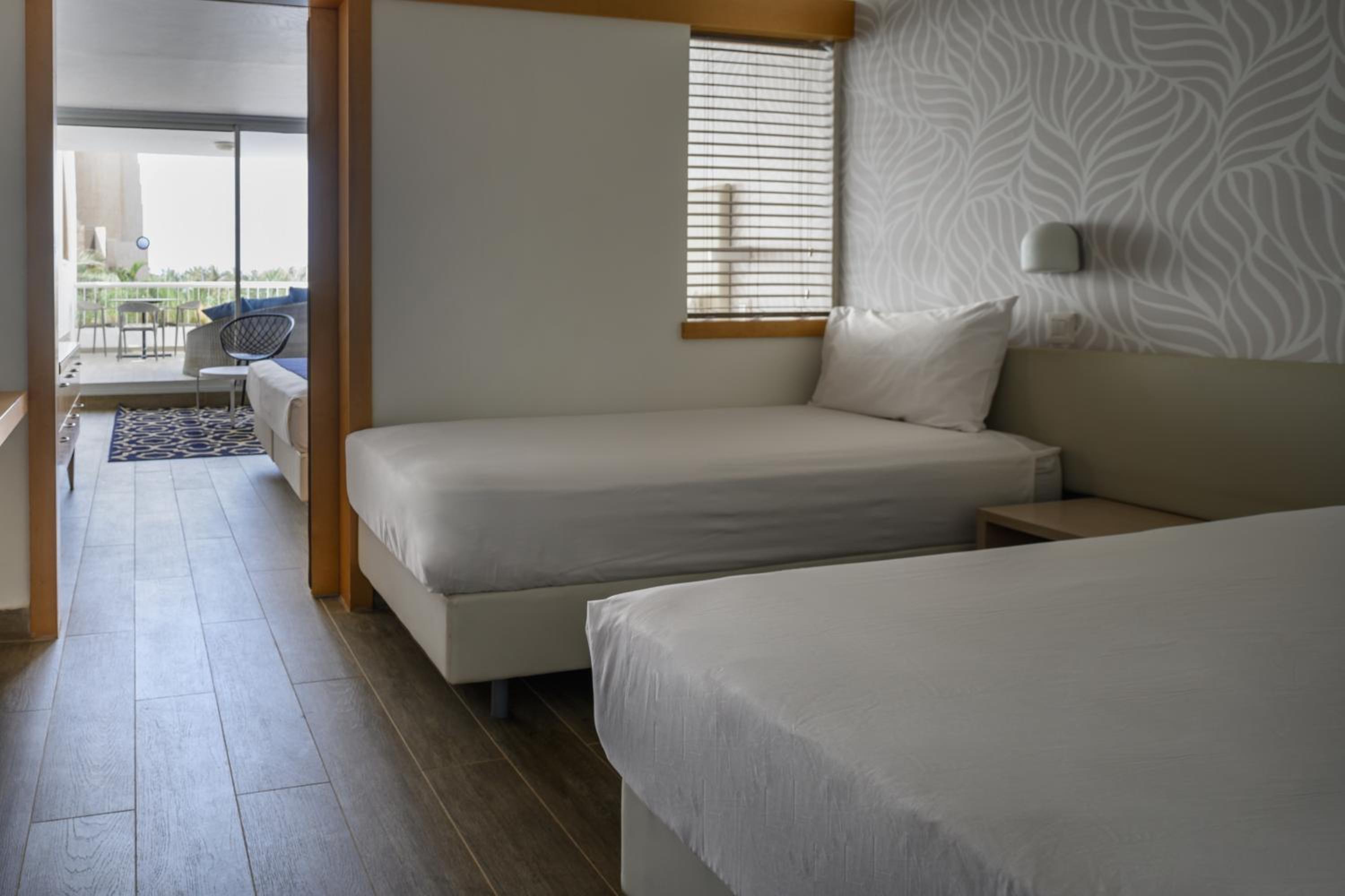 Olympic Family Room - Photo 4