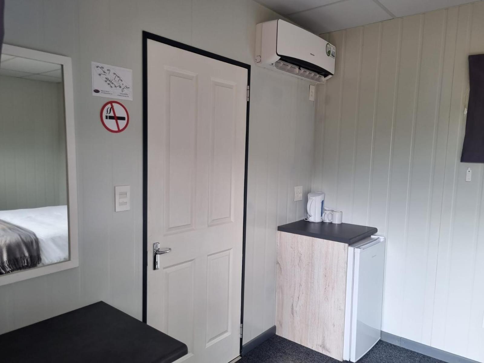 Double Room - Photo 8