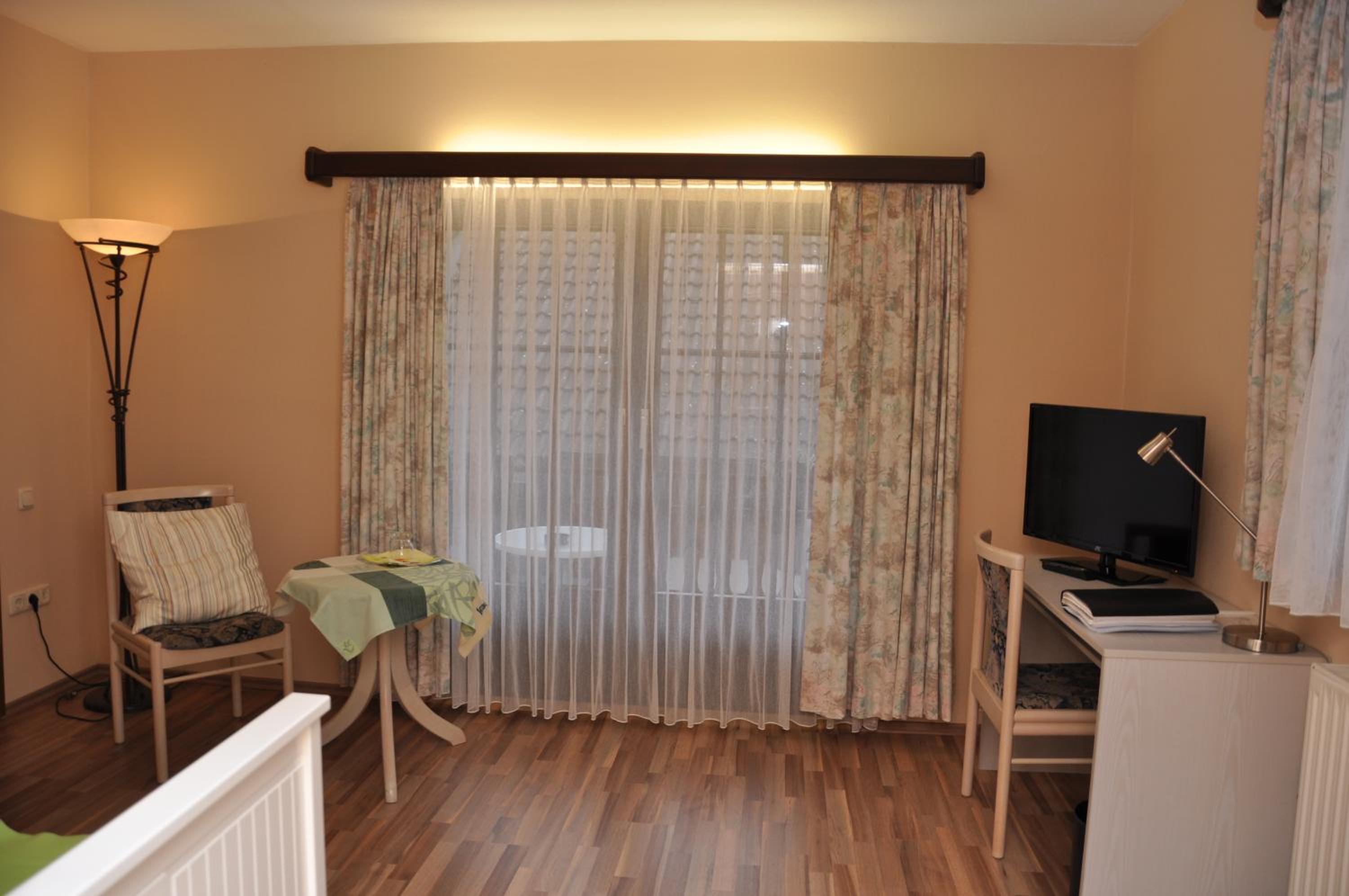 Single Room with Balcony photo 1