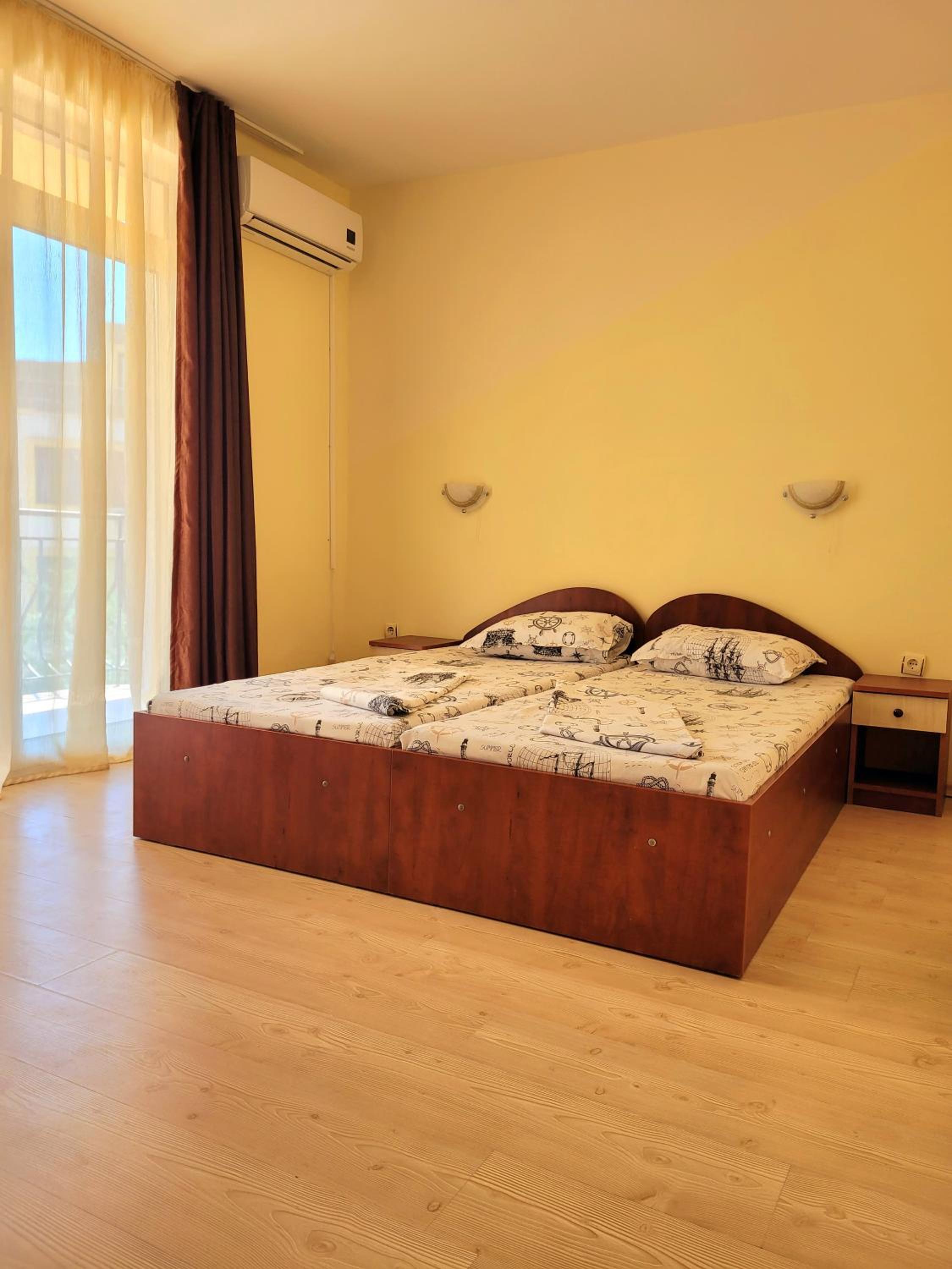 Double Room - Photo 5