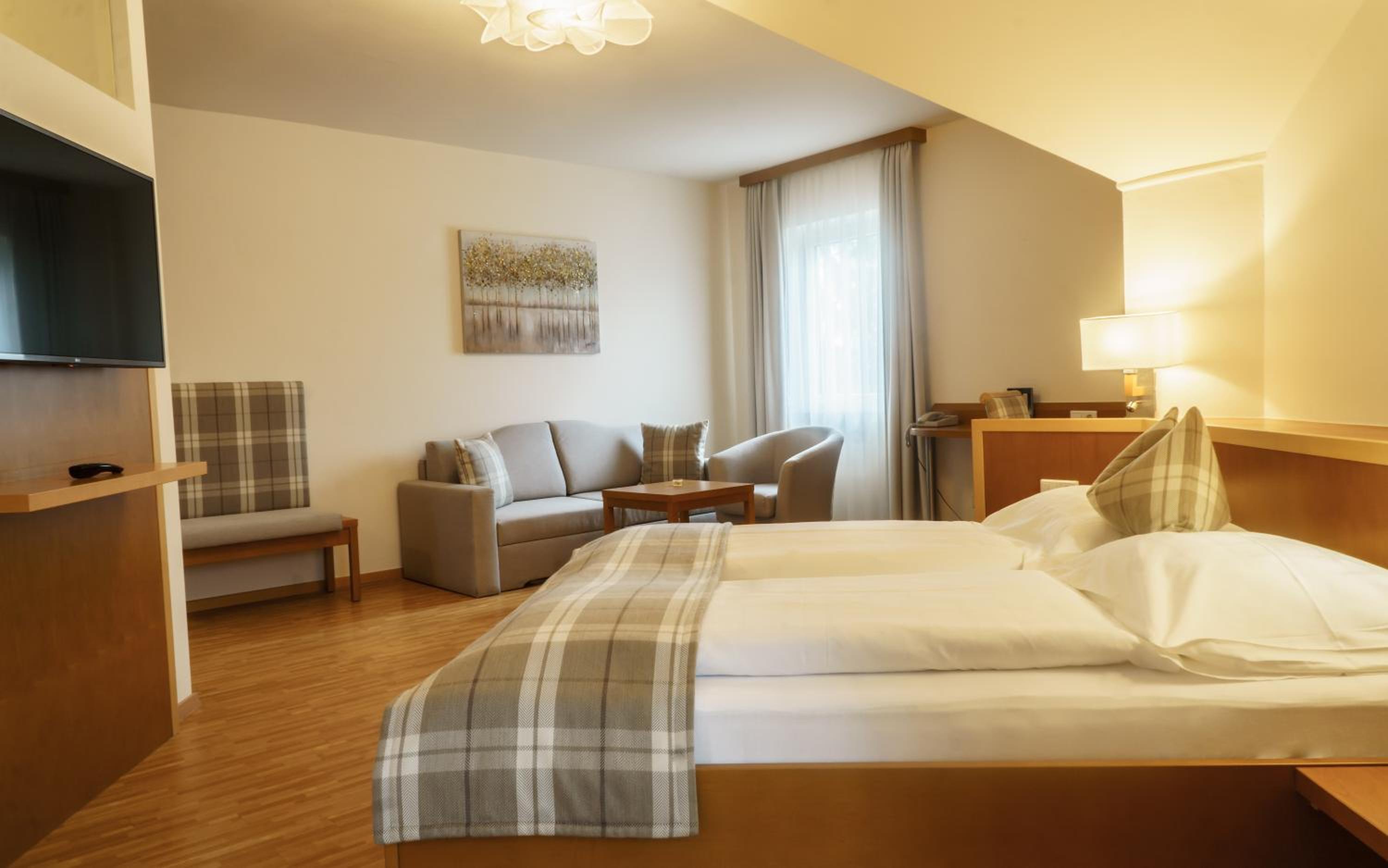 Superior Quadruple Room - Photo 1