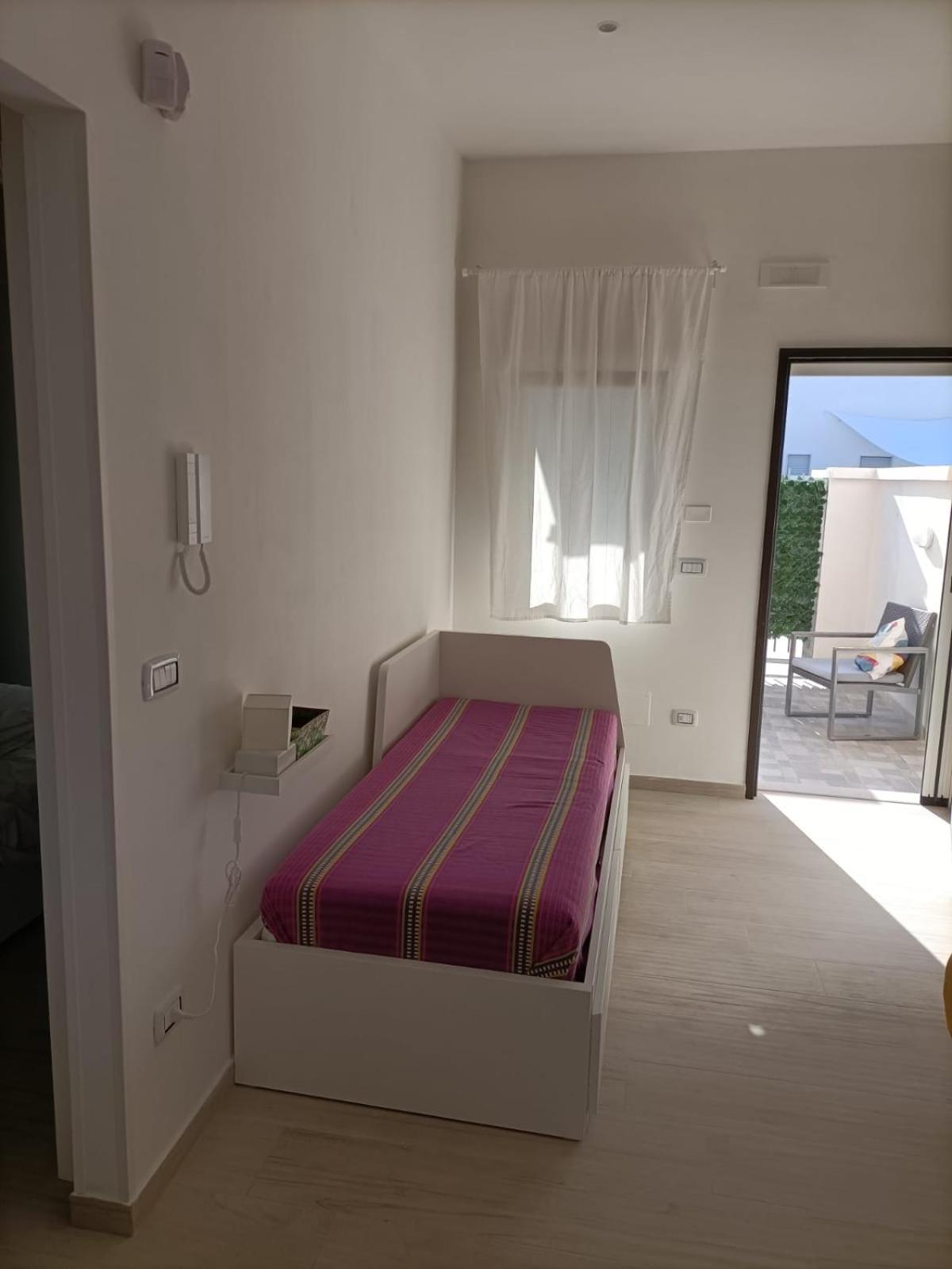 One-Bedroom House photo 3