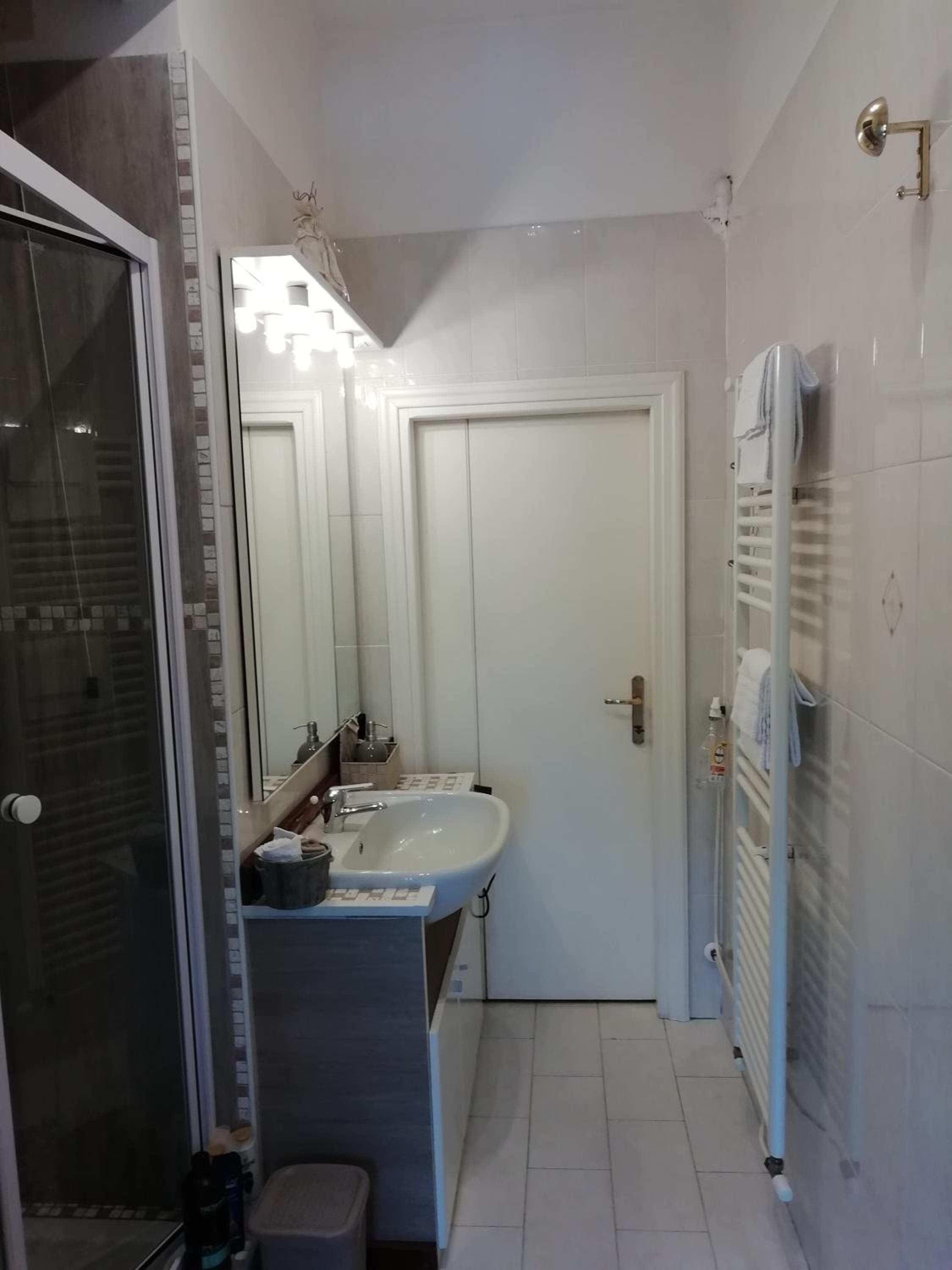 Double Room - Photo 14