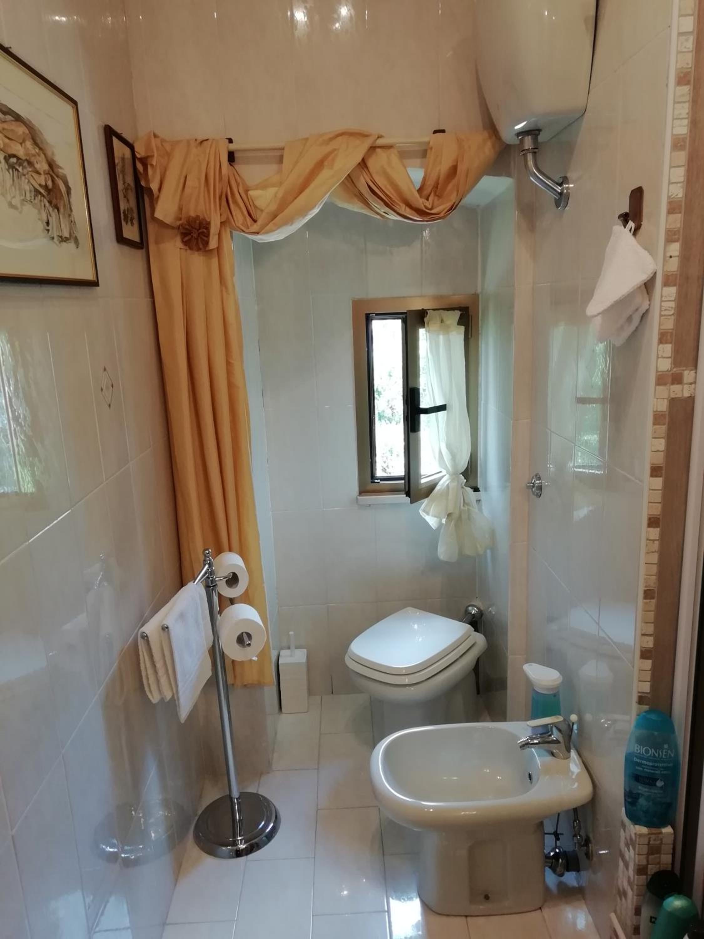 Double Room - Photo 17