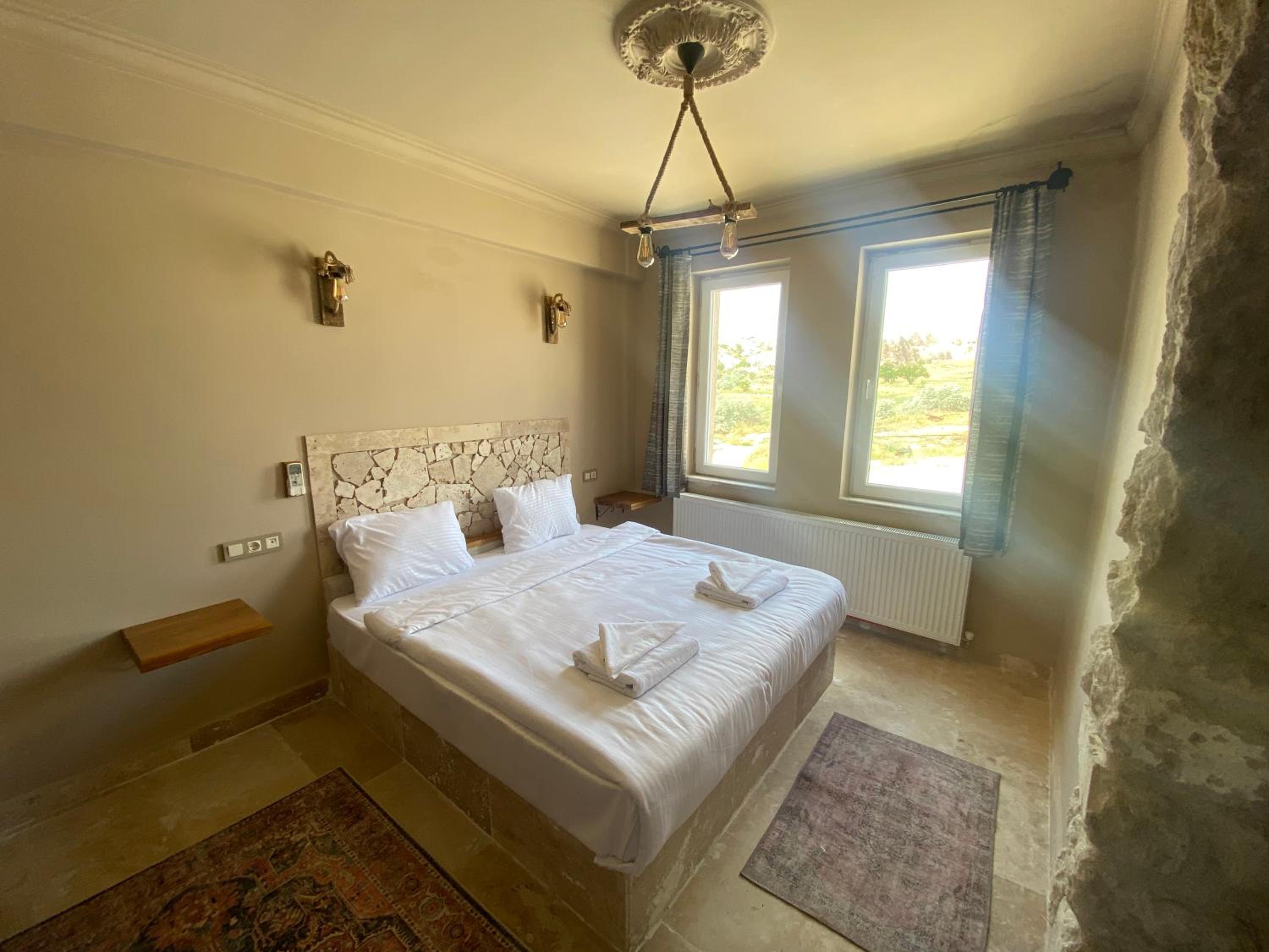 Double Room with Mountain View - Photo 7