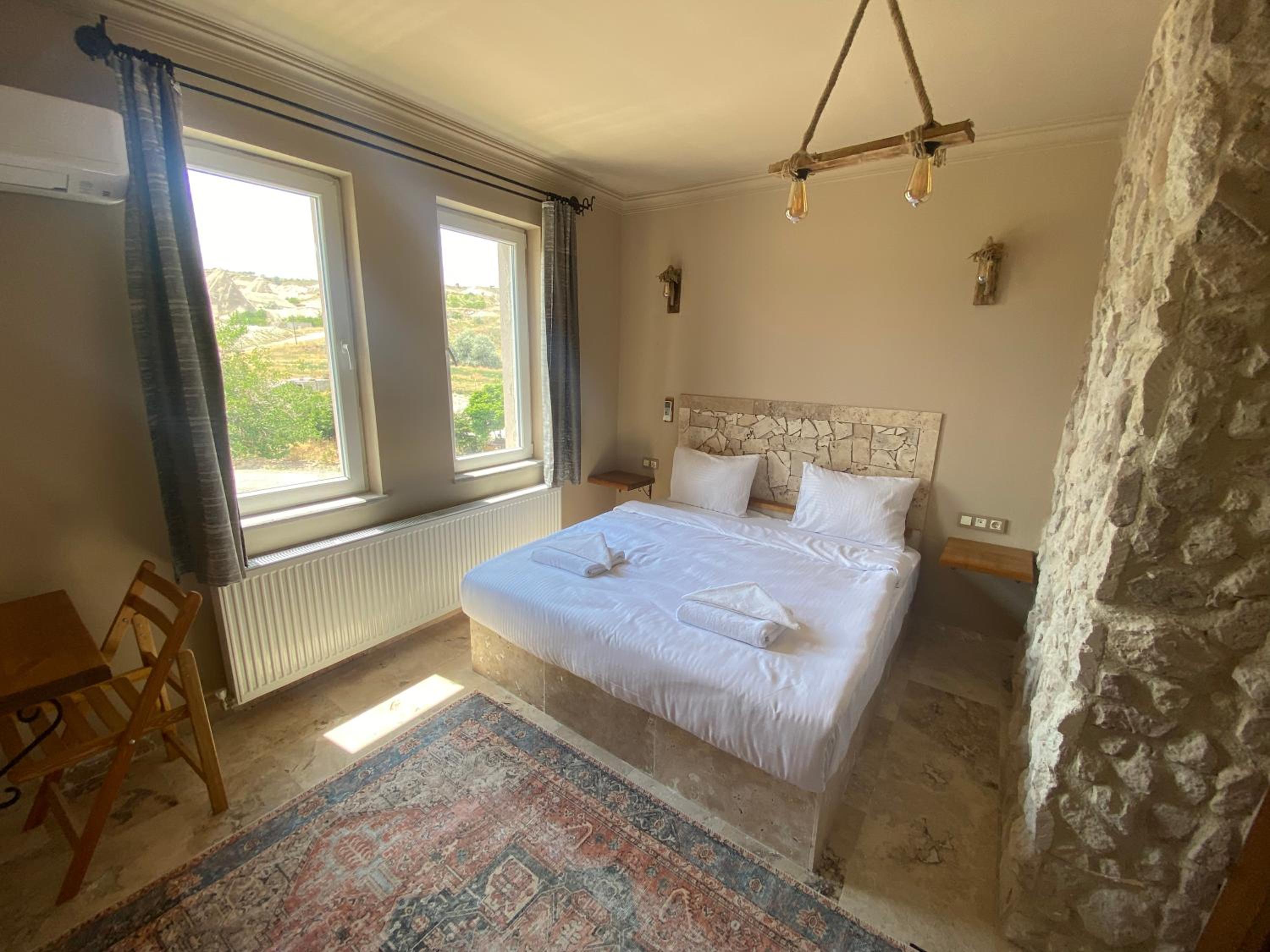 Double Room with Mountain View - Photo 13