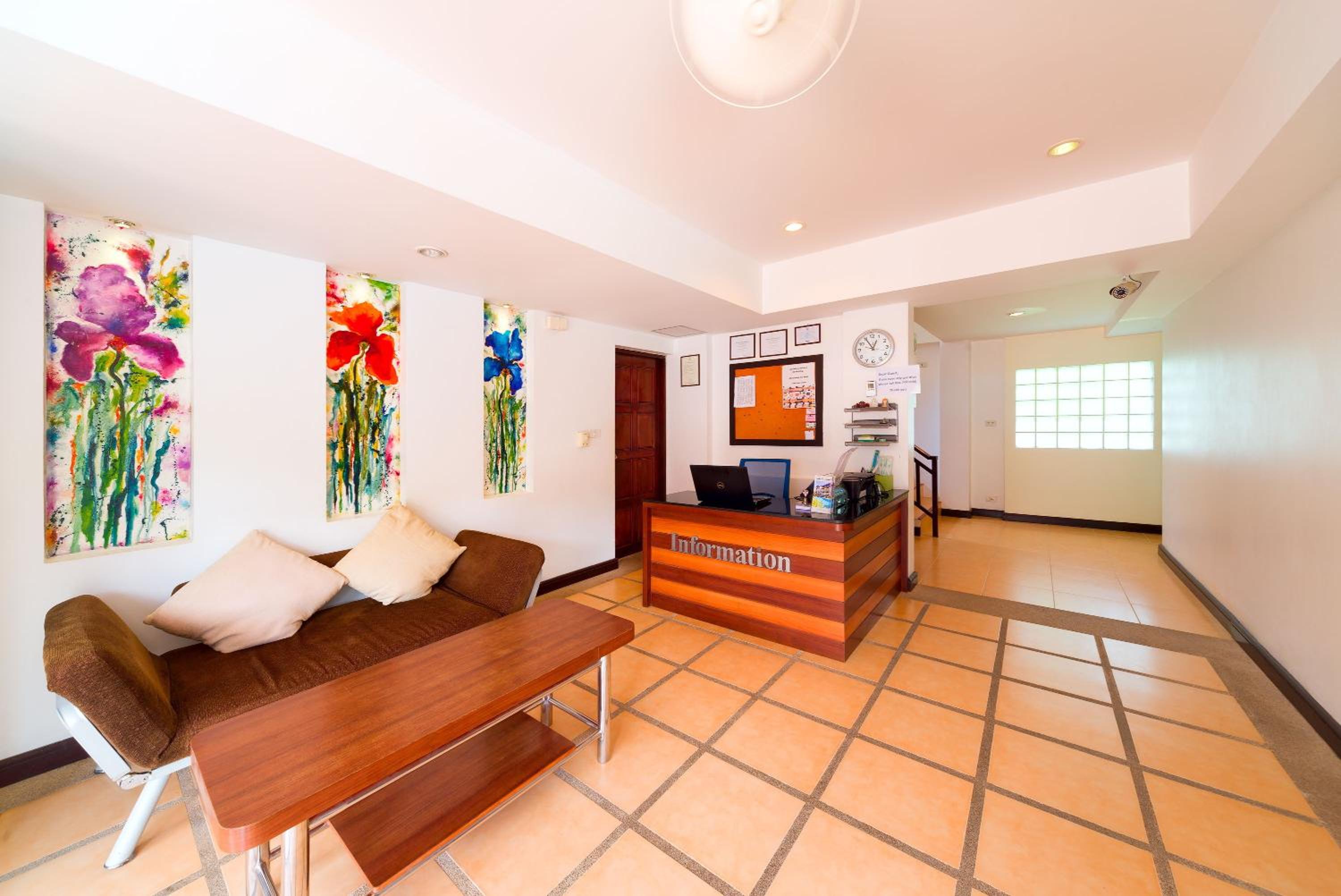 One-Bedroom Apartment - Photo 22