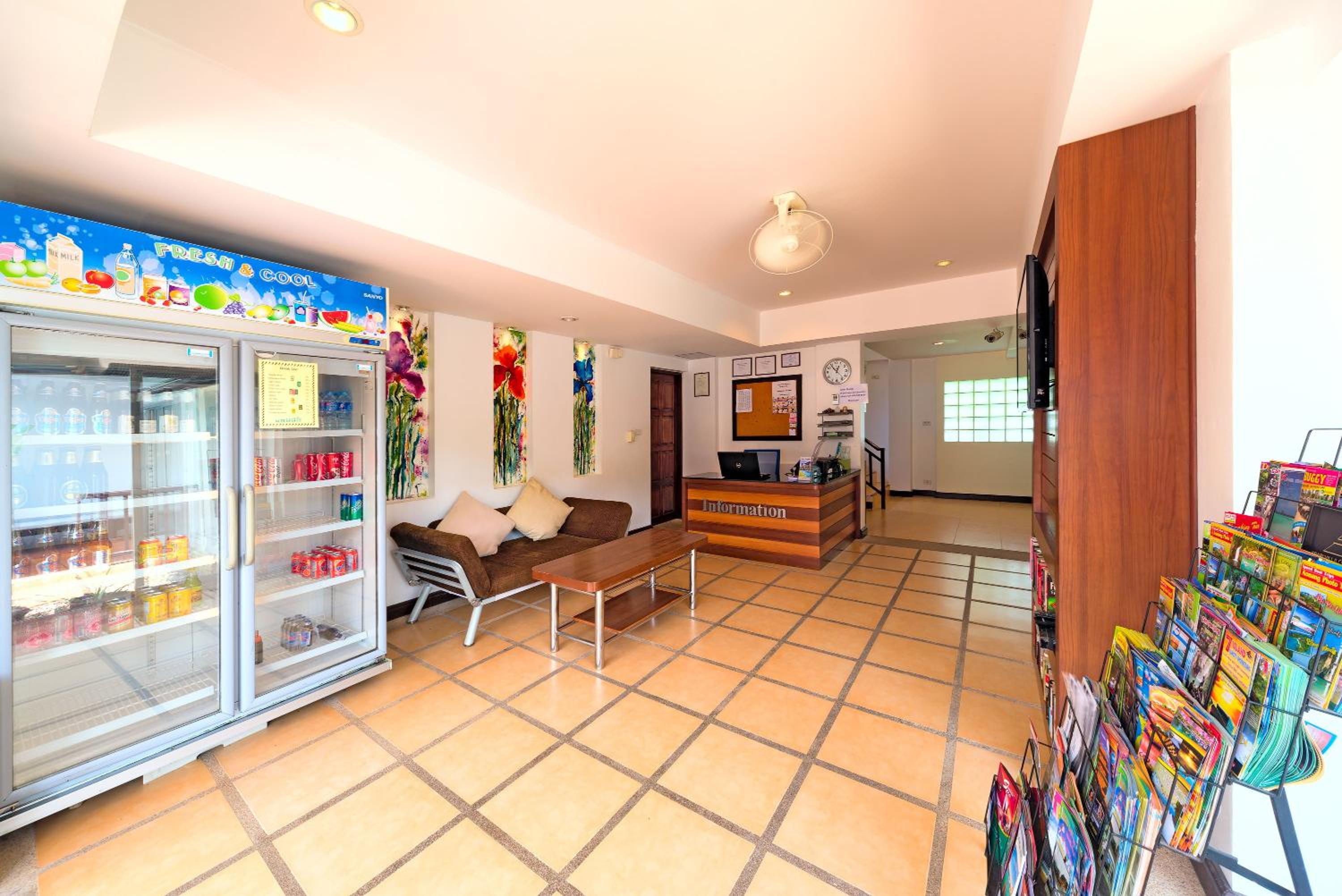 One-Bedroom Apartment - Photo 21