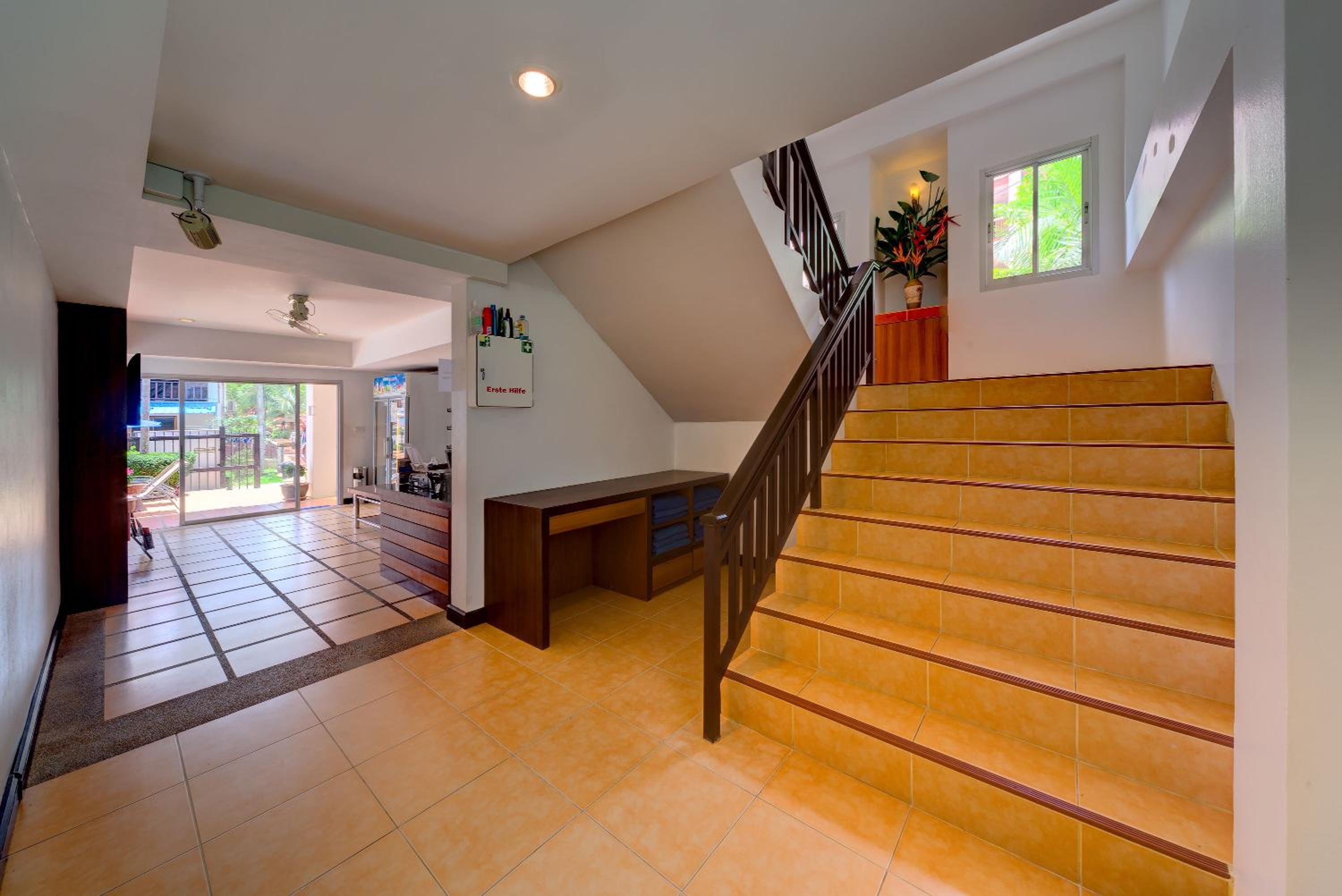 One-Bedroom Apartment - Photo 15