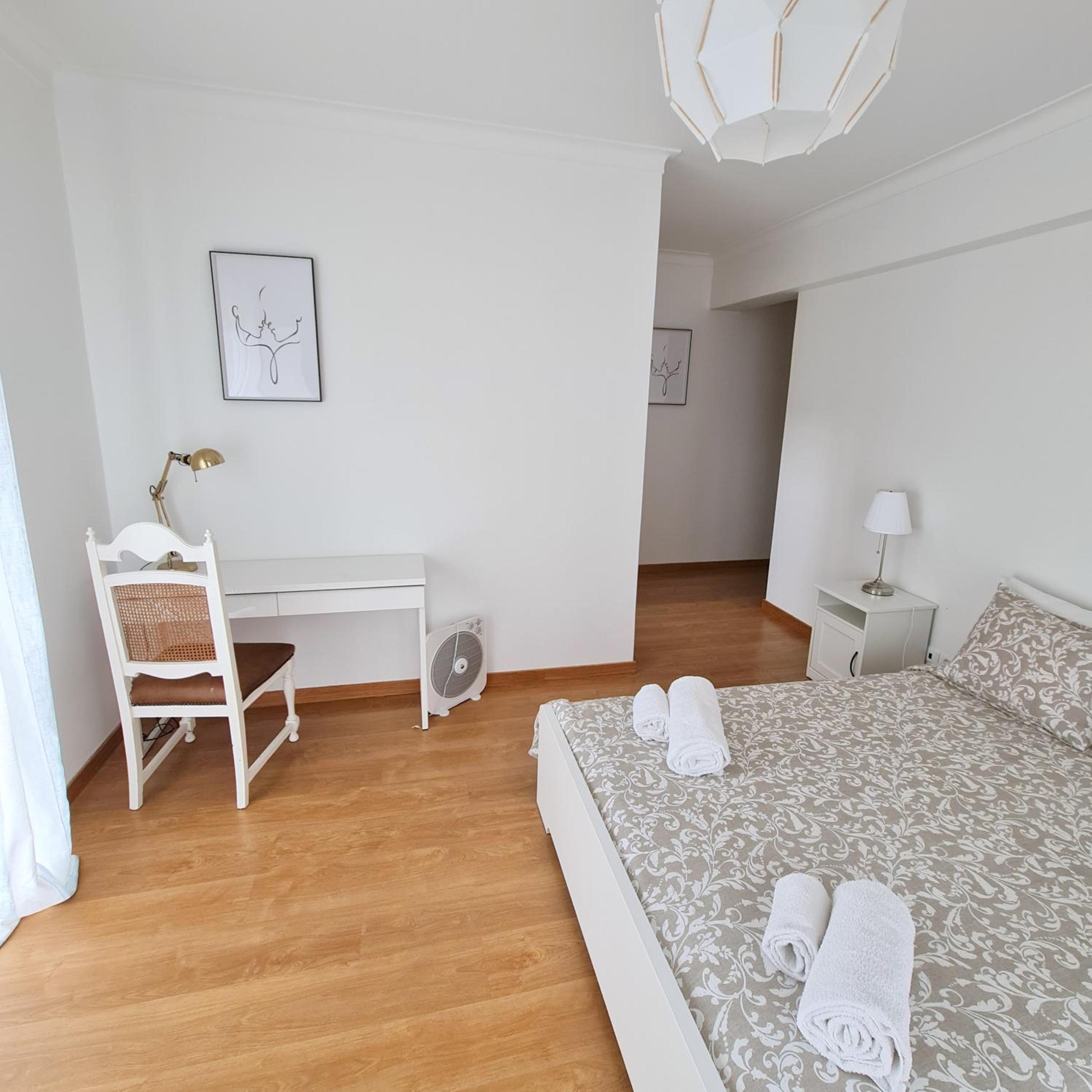 Apartment - Photo 2