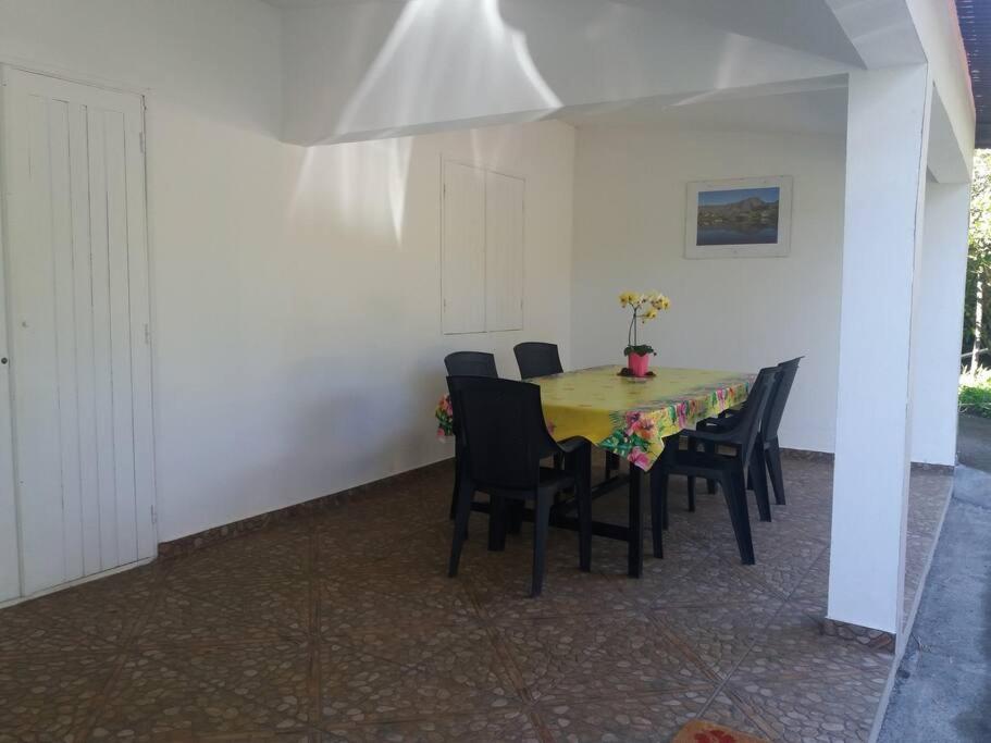 Five-Bedroom House - Photo 20