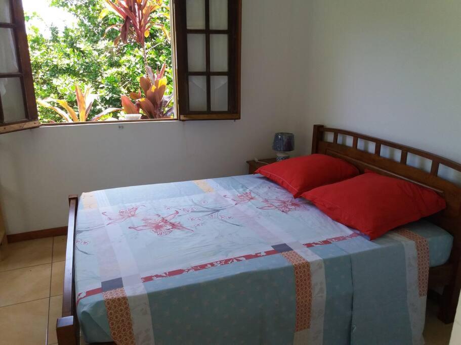 Five-Bedroom House - Photo 9