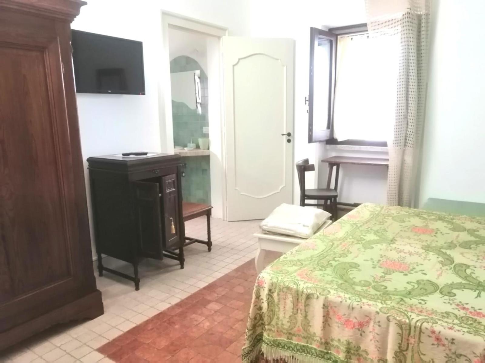 Double Or Twin Room photo 1