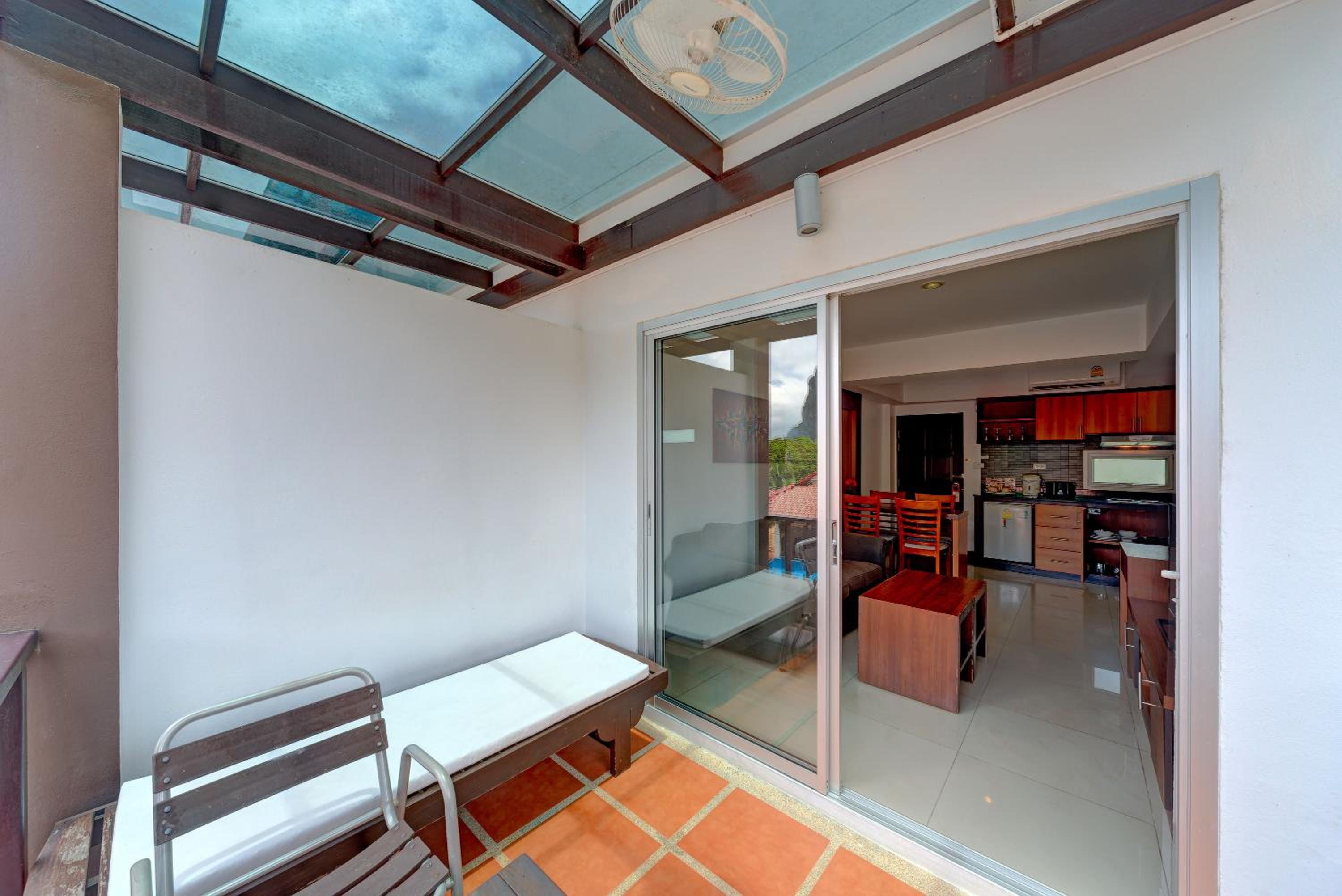 One-Bedroom Apartment - Photo 69