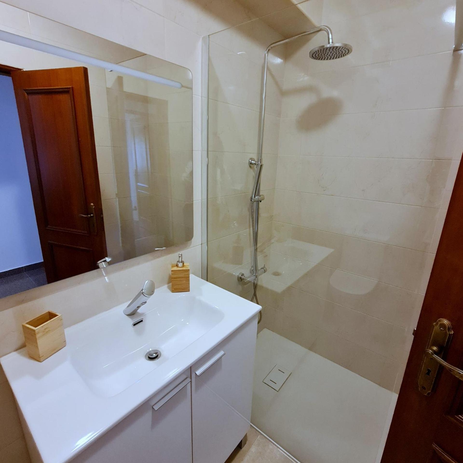 Apartment - Photo 21