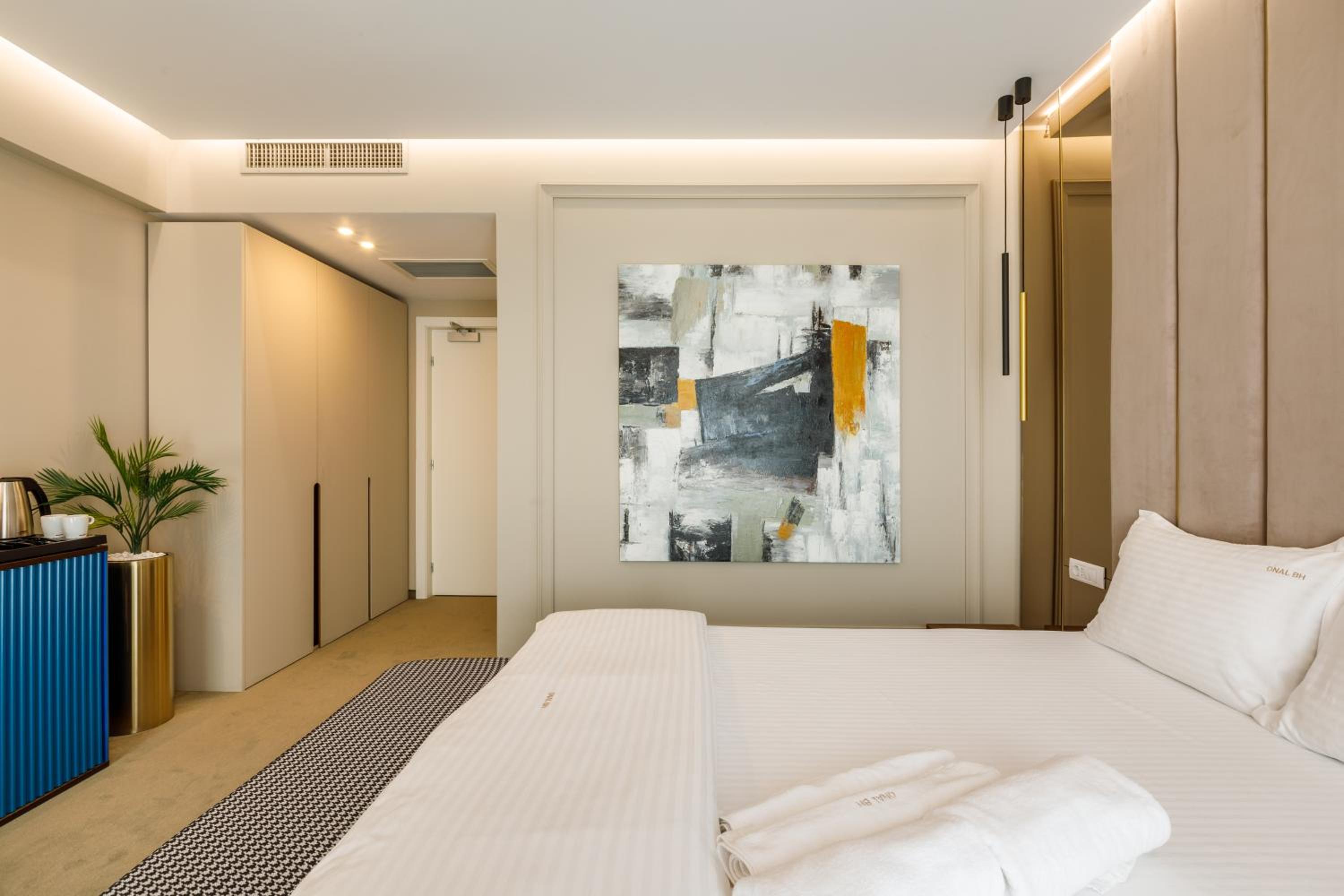 Deluxe Double Room - Photo 4