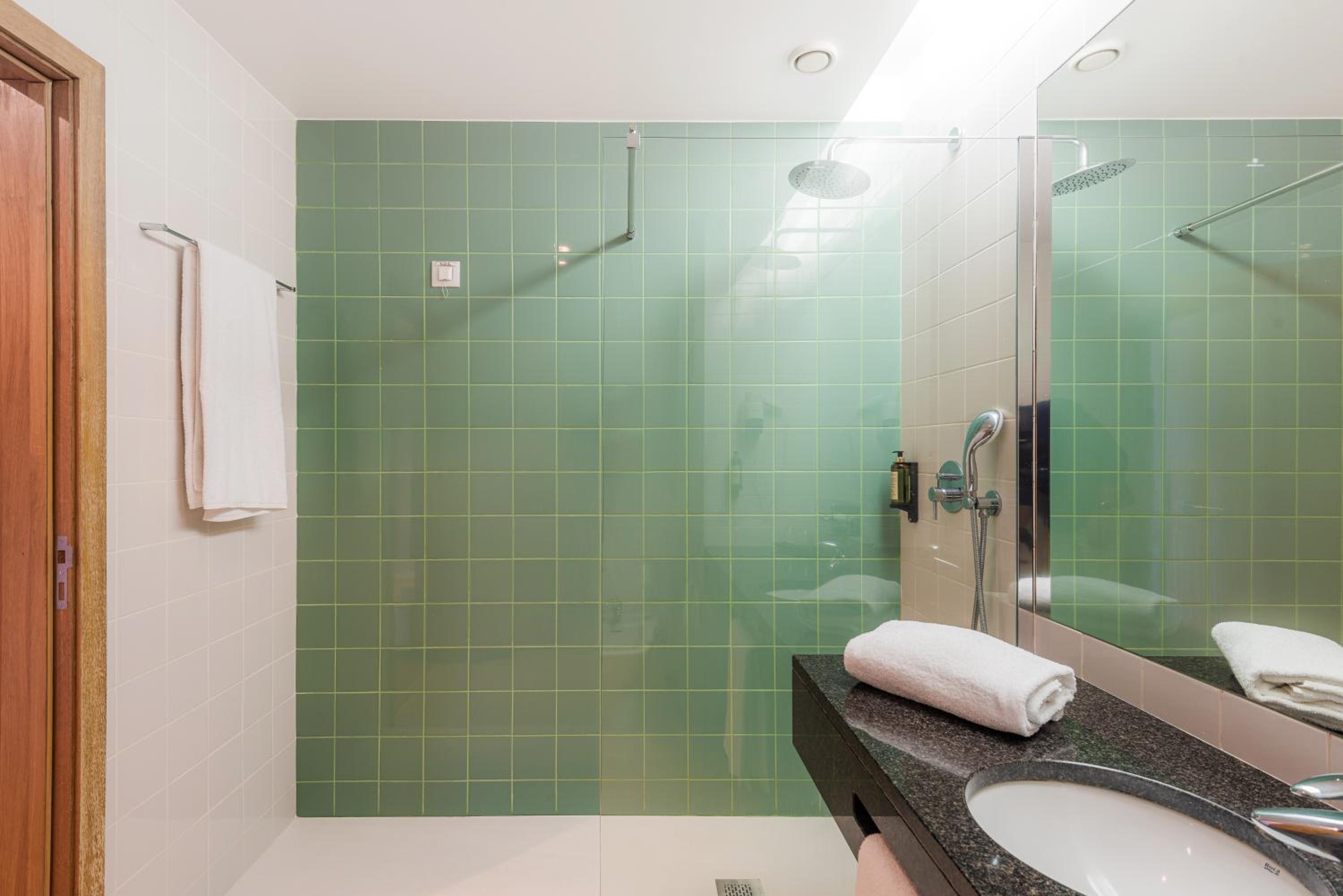 Junior Suite with Sea View thumbnail 6
