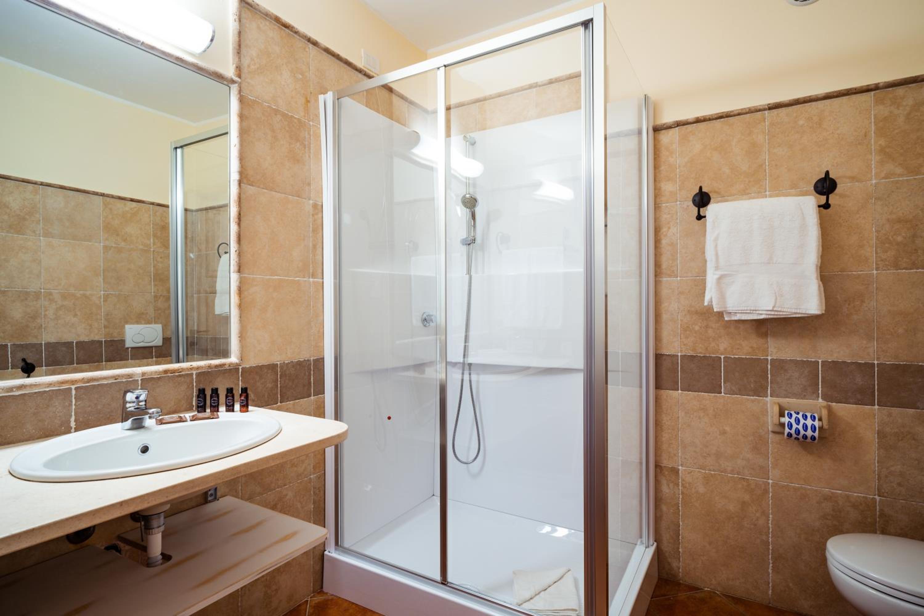 Junior Suite - Photo 9