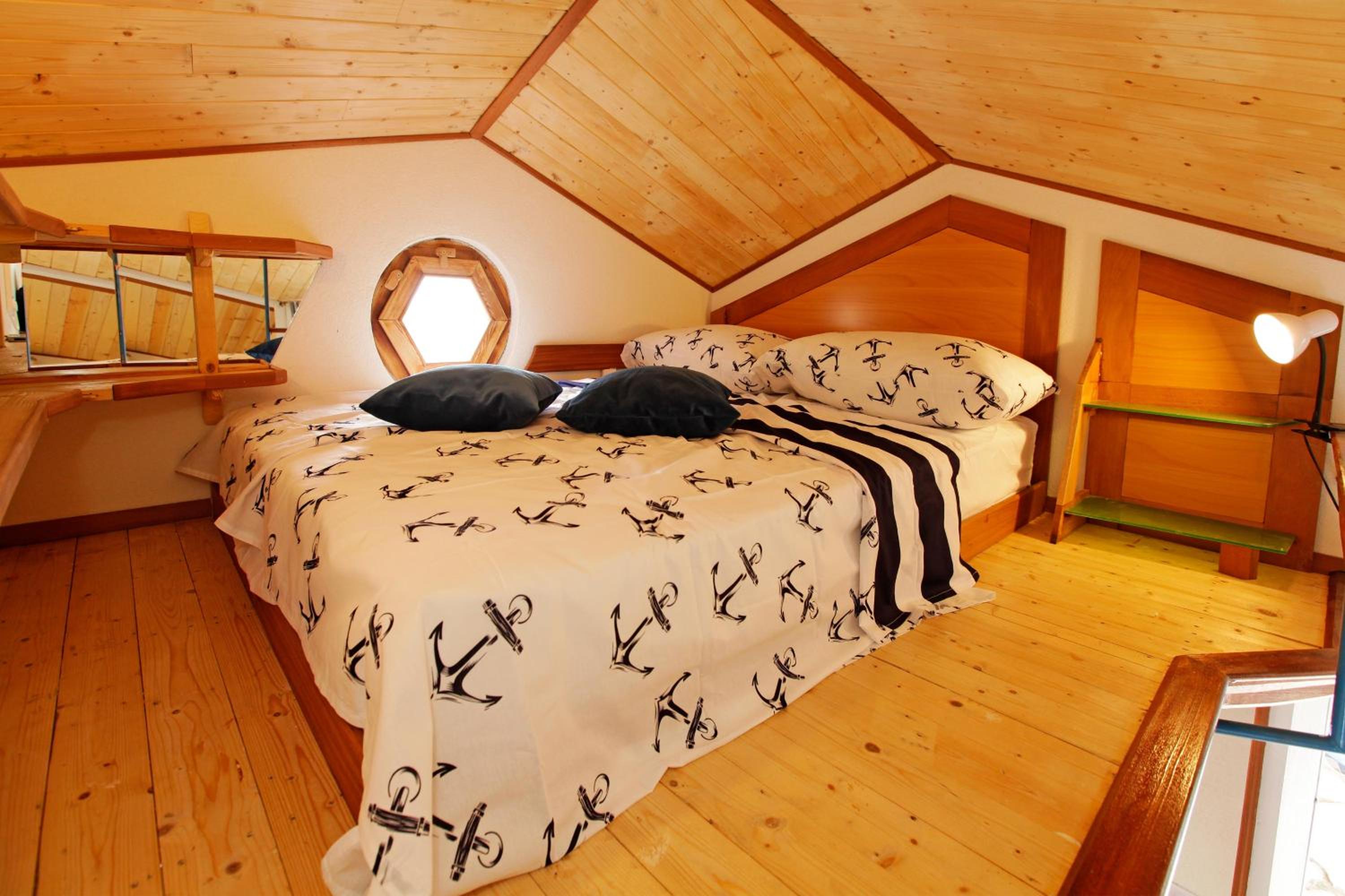 One-Bedroom House